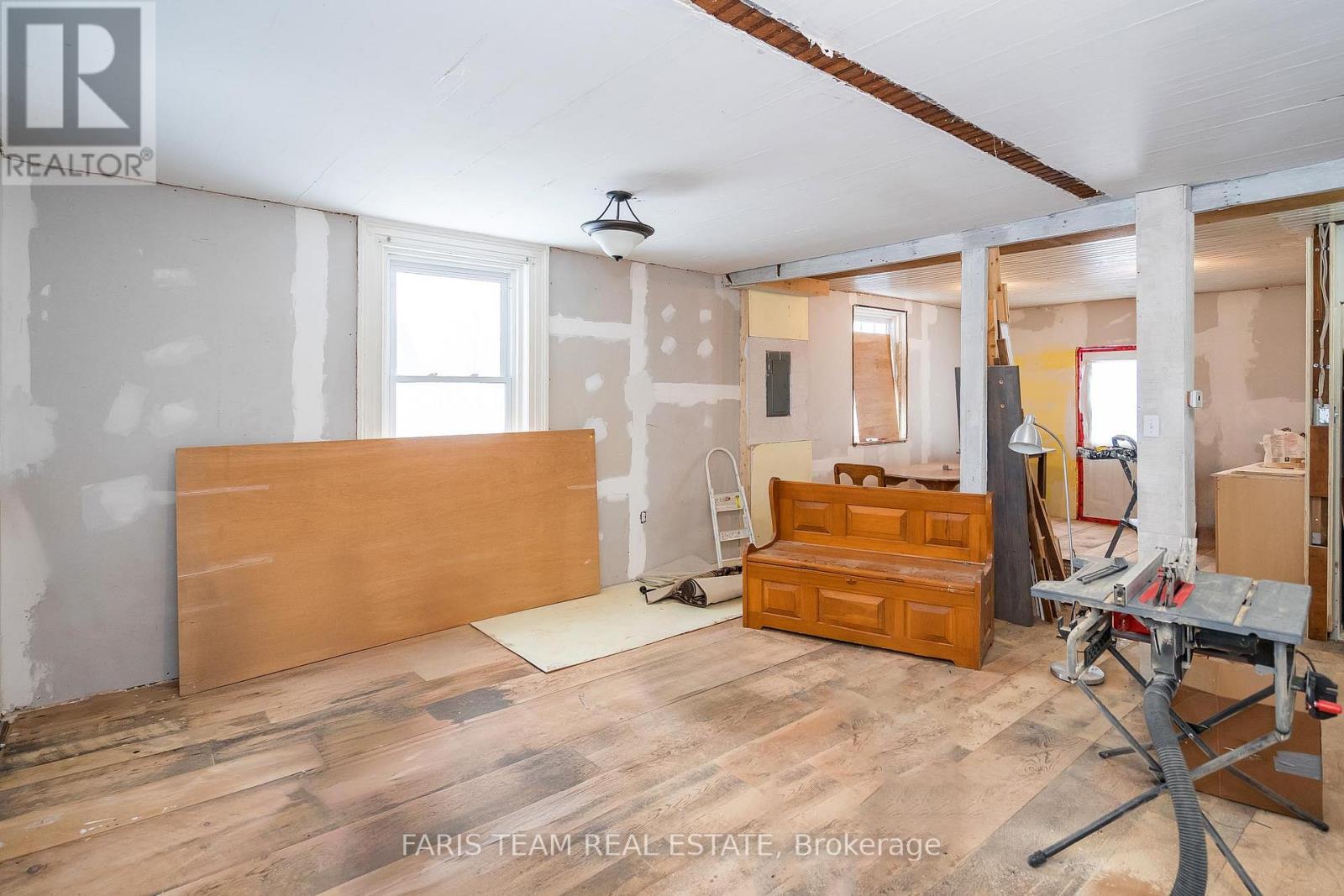 61 Robert Street W, Penetanguishene, Ontario  L9M 1N2 - Photo 10 - S11997862