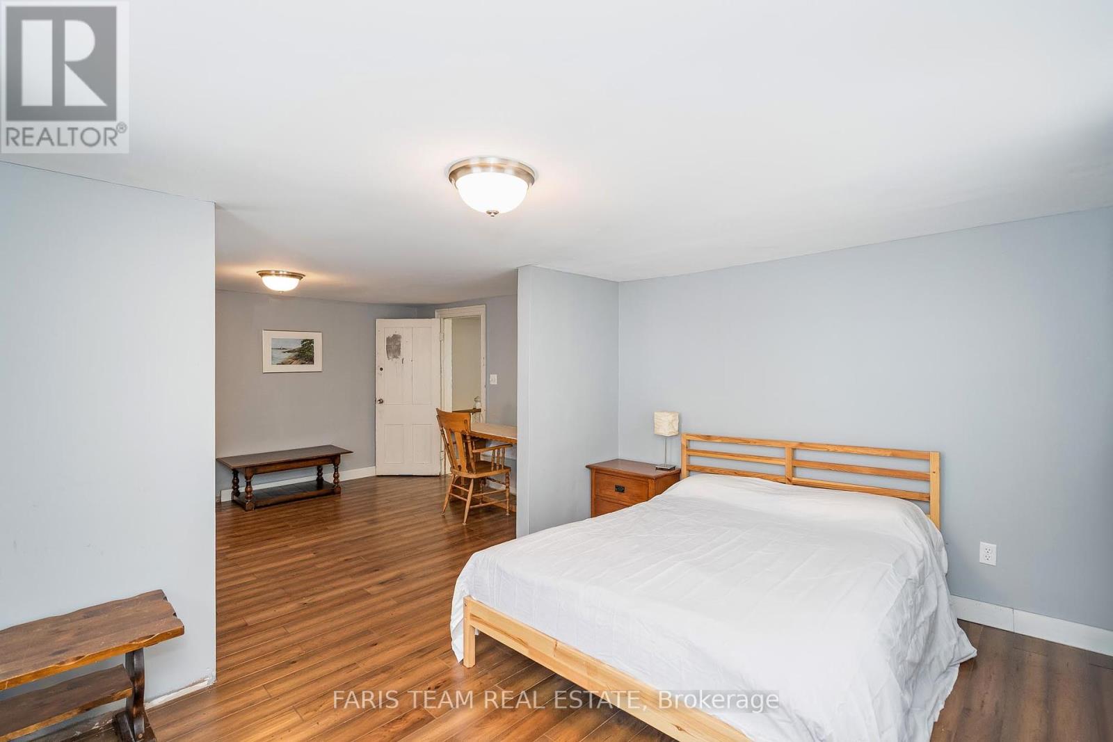 61 Robert Street W, Penetanguishene, Ontario  L9M 1N2 - Photo 12 - S11997862