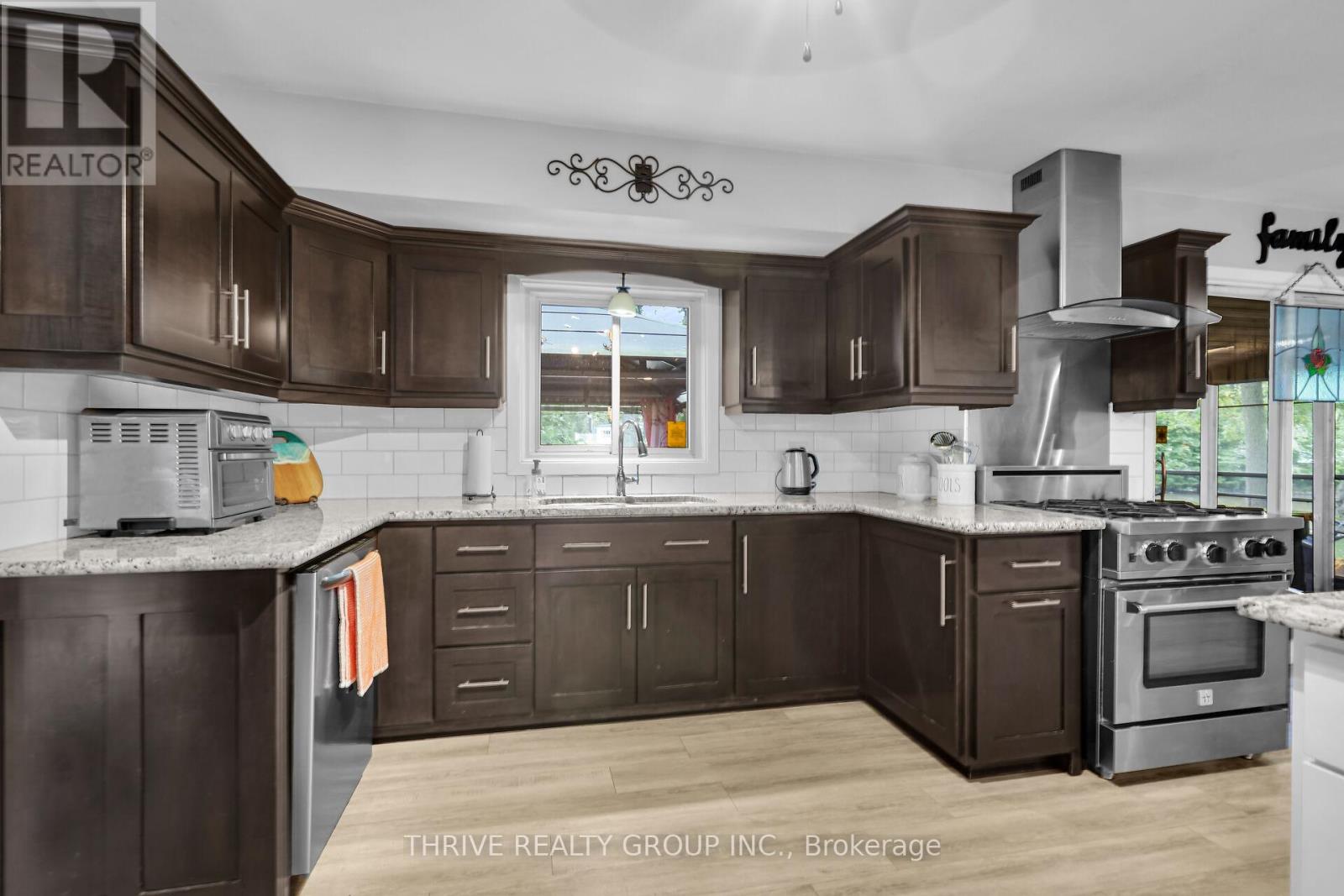 49364 Dexter Line, Malahide, Ontario  N5H 2R2 - Photo 9 - X12057540