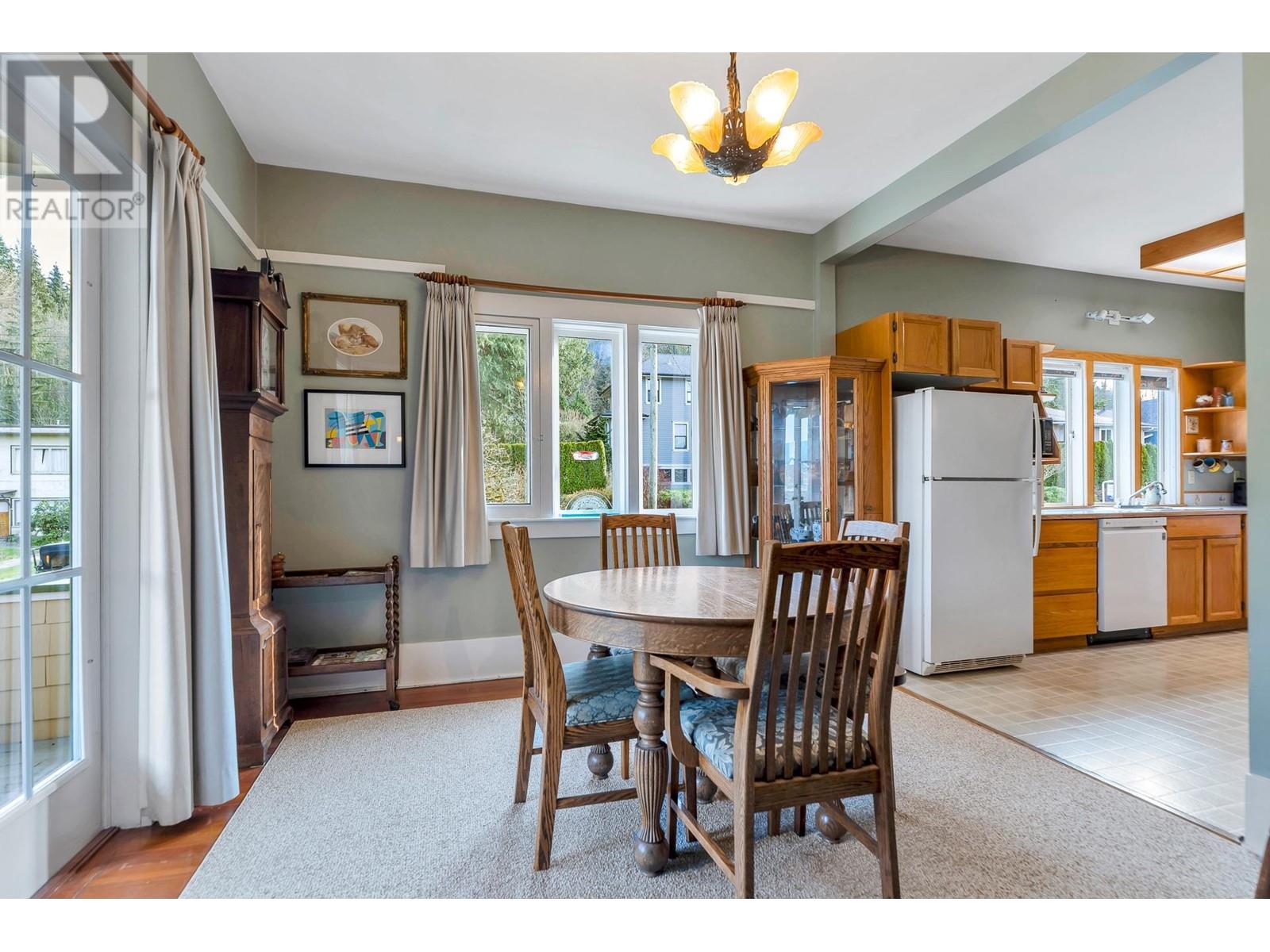 2214 St George Street, Port Moody, British Columbia  V3H 2G2 - Photo 27 - R2984696