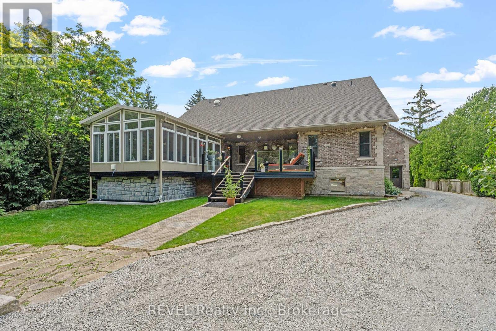 26 Kingsway Street, Welland (Dain City), Ontario  L3B 3N8 - Photo 35 - X12057593