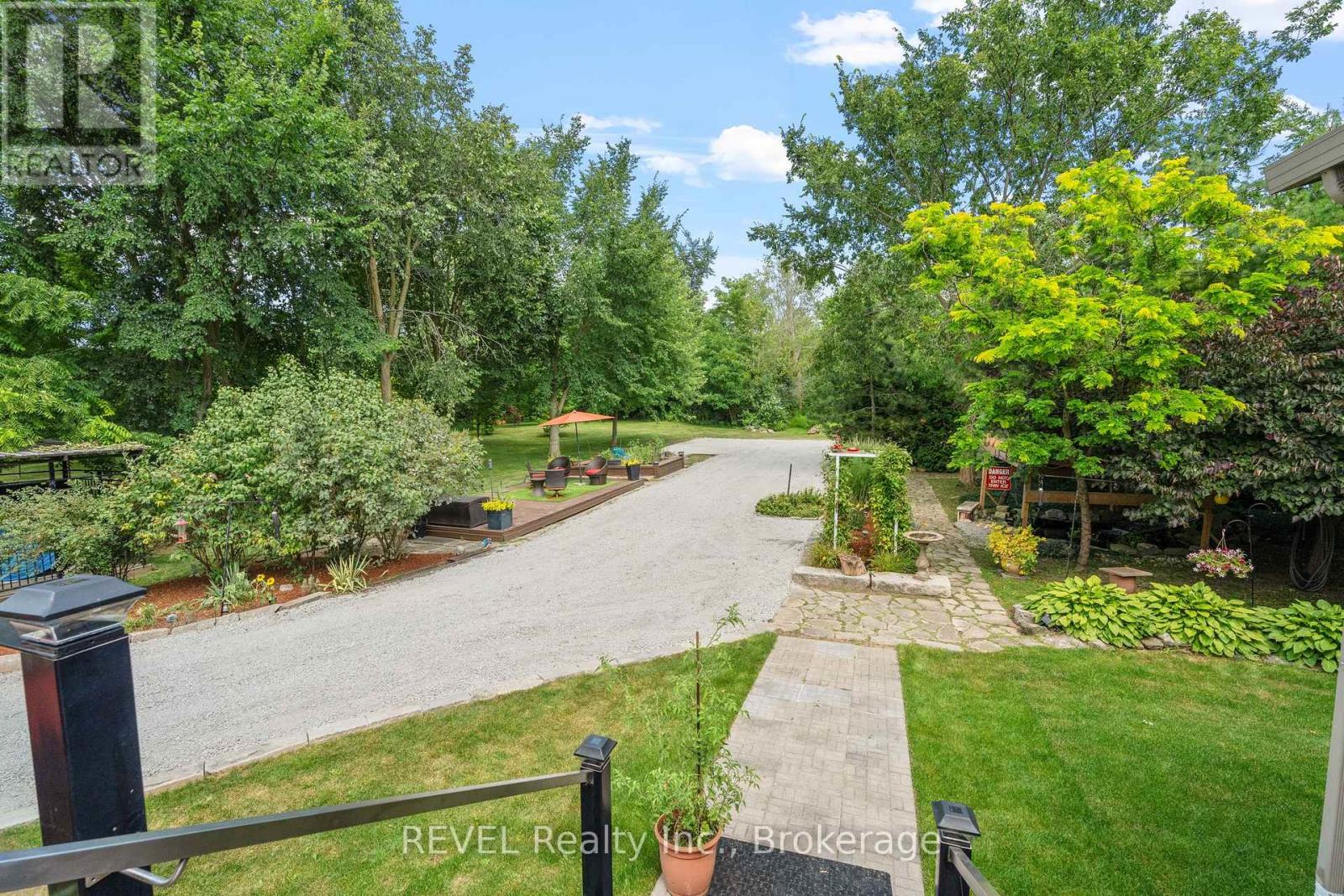 26 Kingsway Street, Welland (Dain City), Ontario  L3B 3N8 - Photo 36 - X12057593