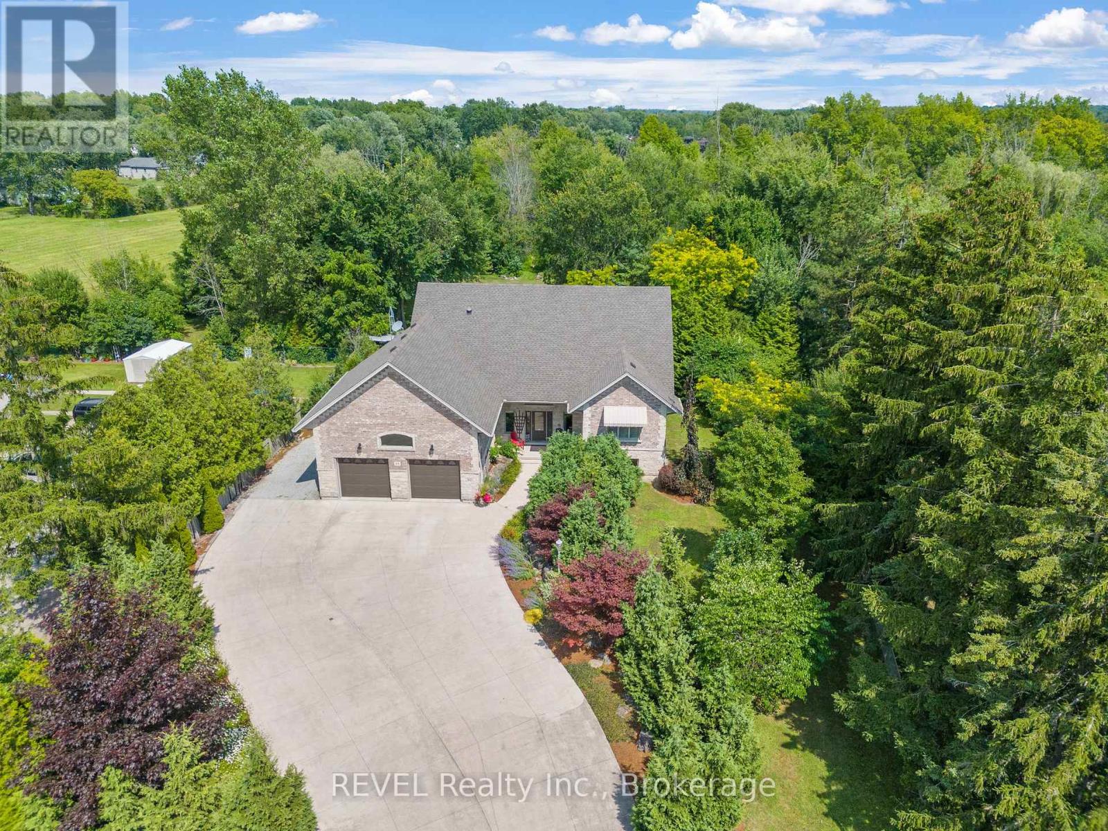26 Kingsway Street, Welland (Dain City), Ontario  L3B 3N8 - Photo 41 - X12057593
