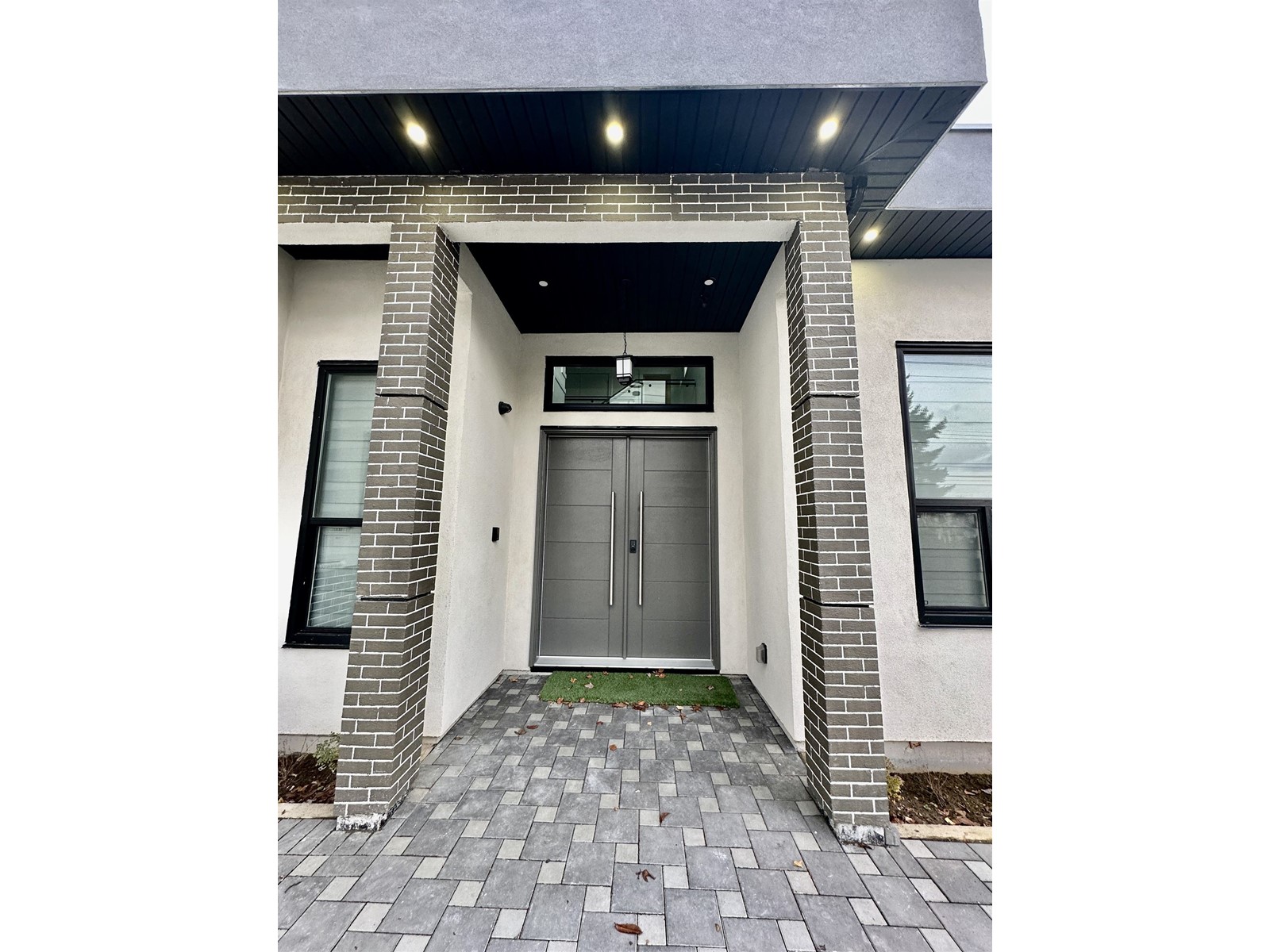 12352 96 AVENUE, surrey, British Columbia