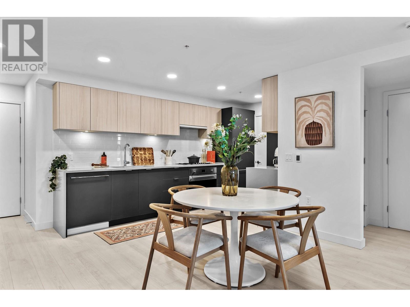 205 2419 GRANT STREET, vancouver, British Columbia
