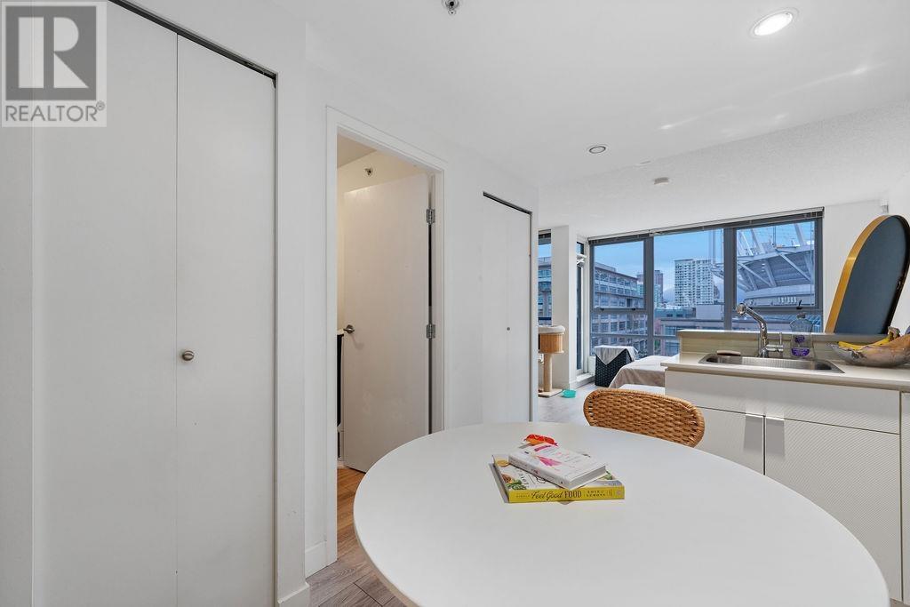 1006 939 Expo Boulevard, Vancouver, British Columbia  V6Z 3G7 - Photo 10 - R2985246
