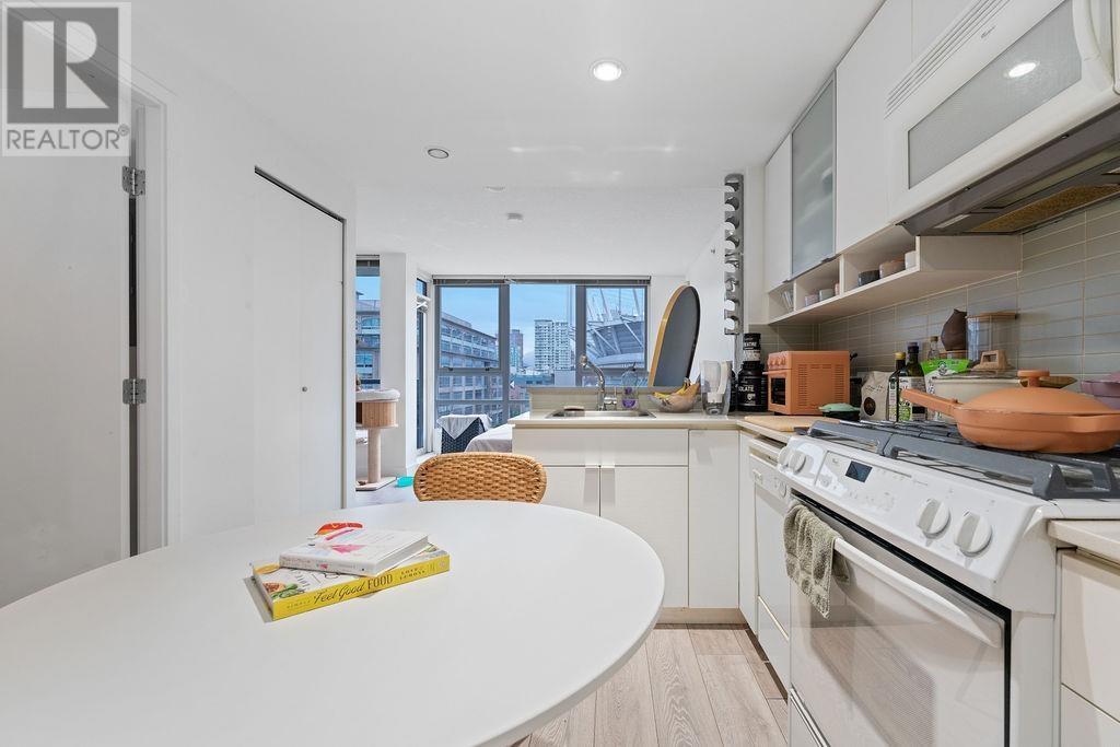 1006 939 Expo Boulevard, Vancouver, British Columbia  V6Z 3G7 - Photo 13 - R2985246