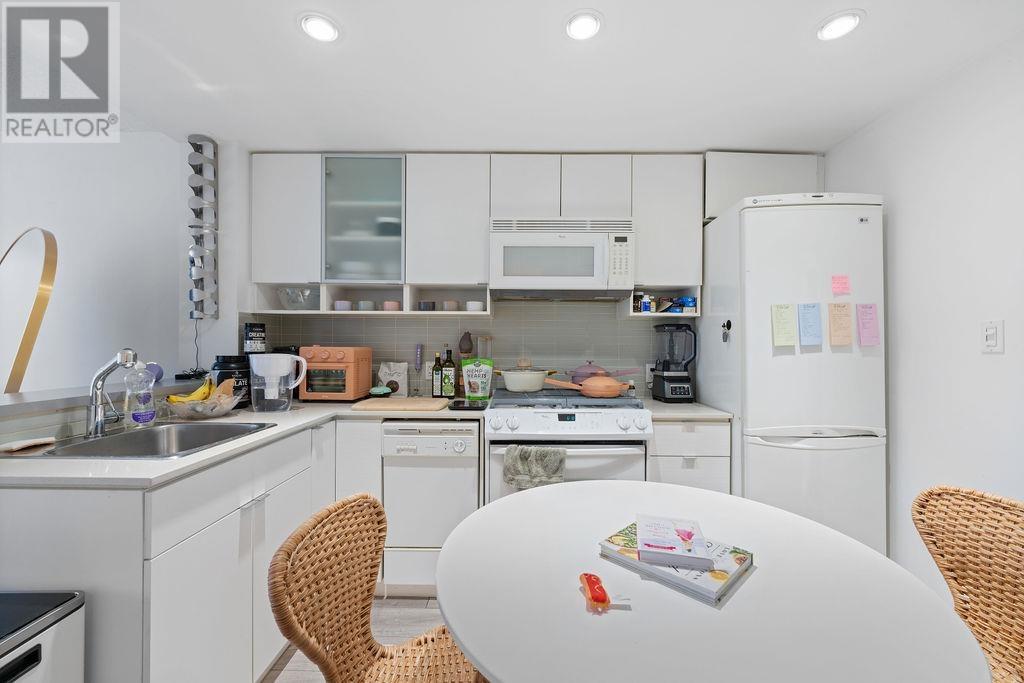 1006 939 Expo Boulevard, Vancouver, British Columbia  V6Z 3G7 - Photo 9 - R2985246
