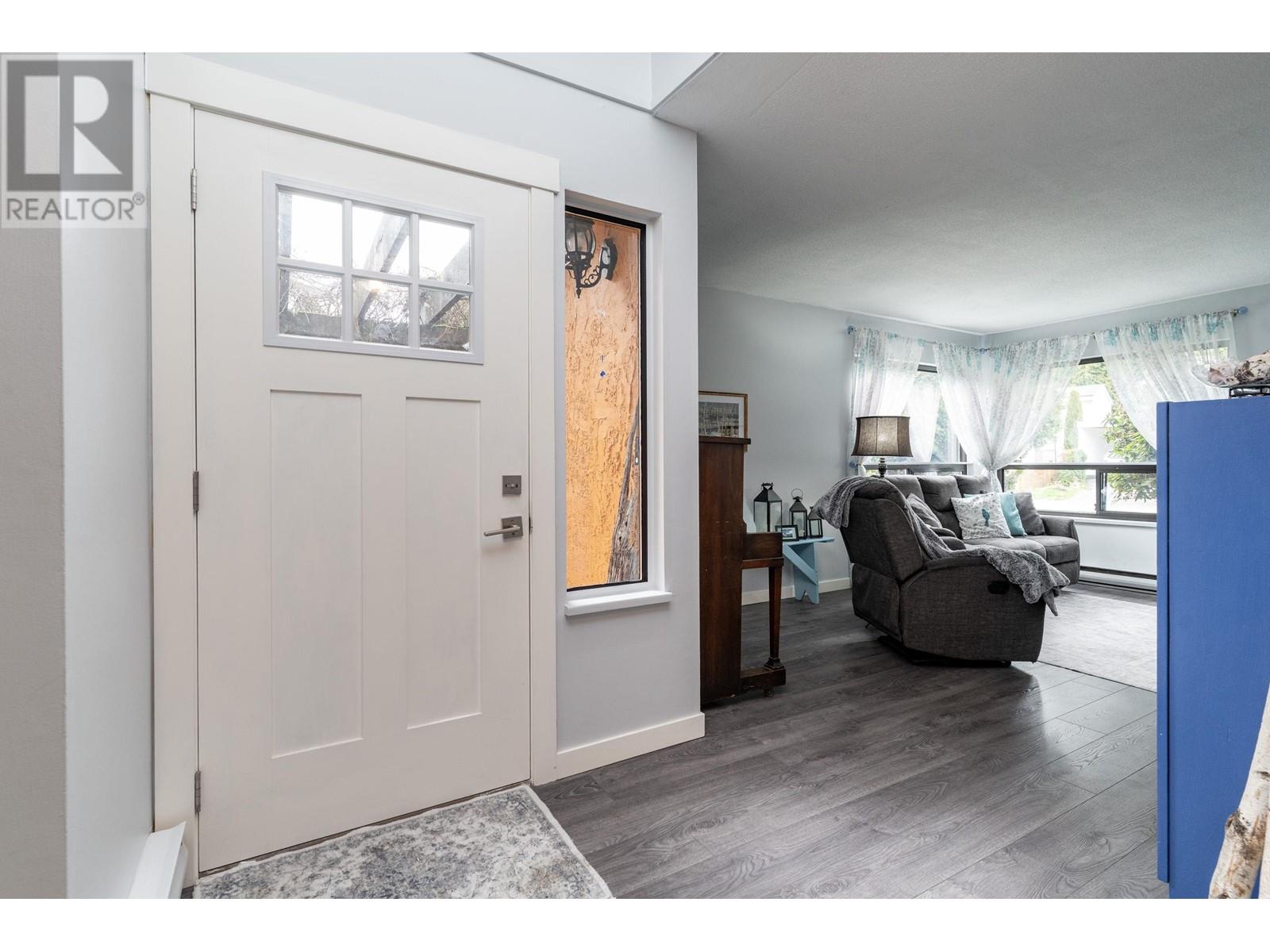 2532 Burian Drive, Coquitlam, British Columbia  V3K 5W9 - Photo 9 - R2985258