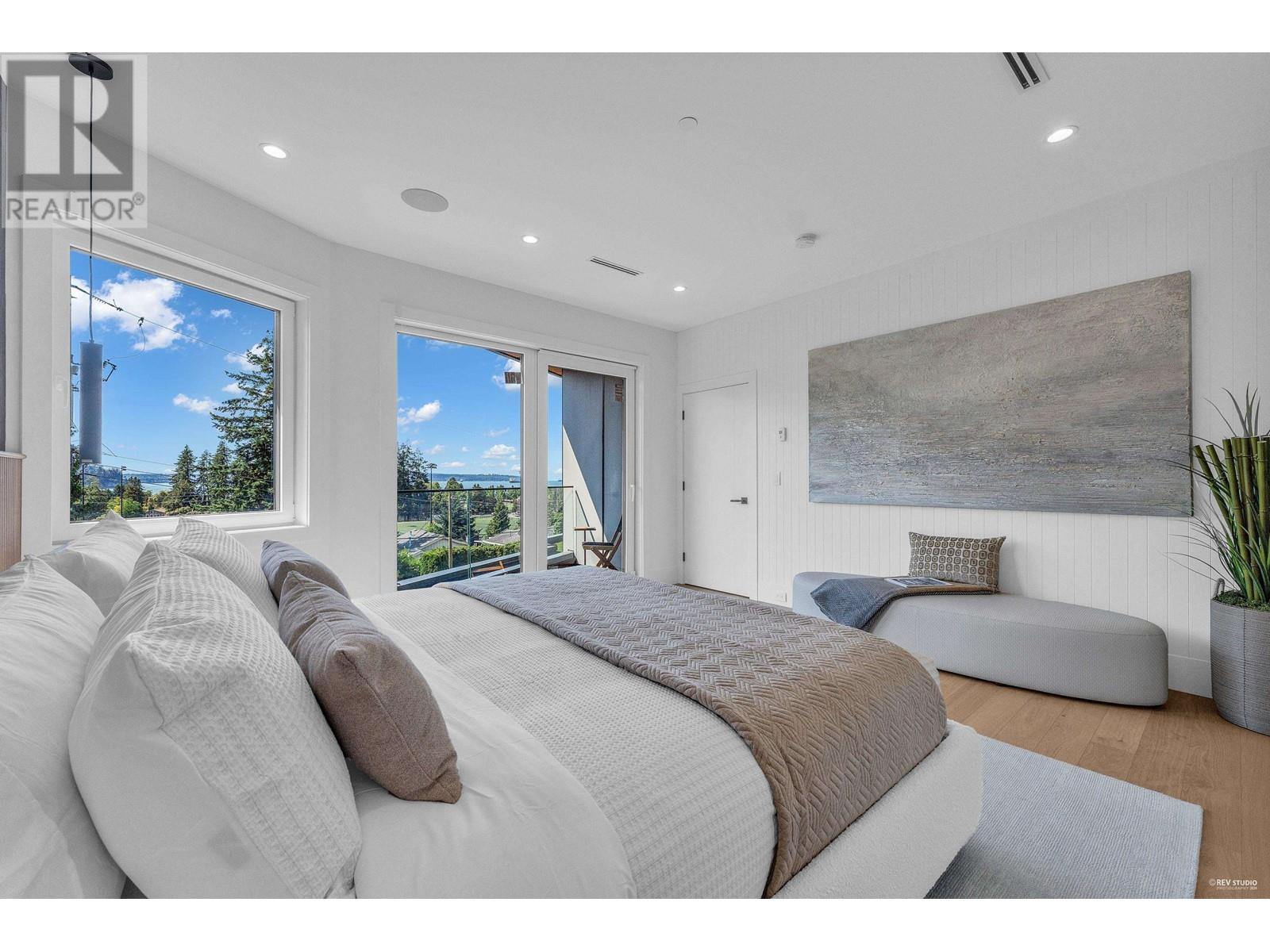 1029 Esplanade Avenue, West Vancouver, British Columbia  V7T 1G2 - Photo 25 - R2985291