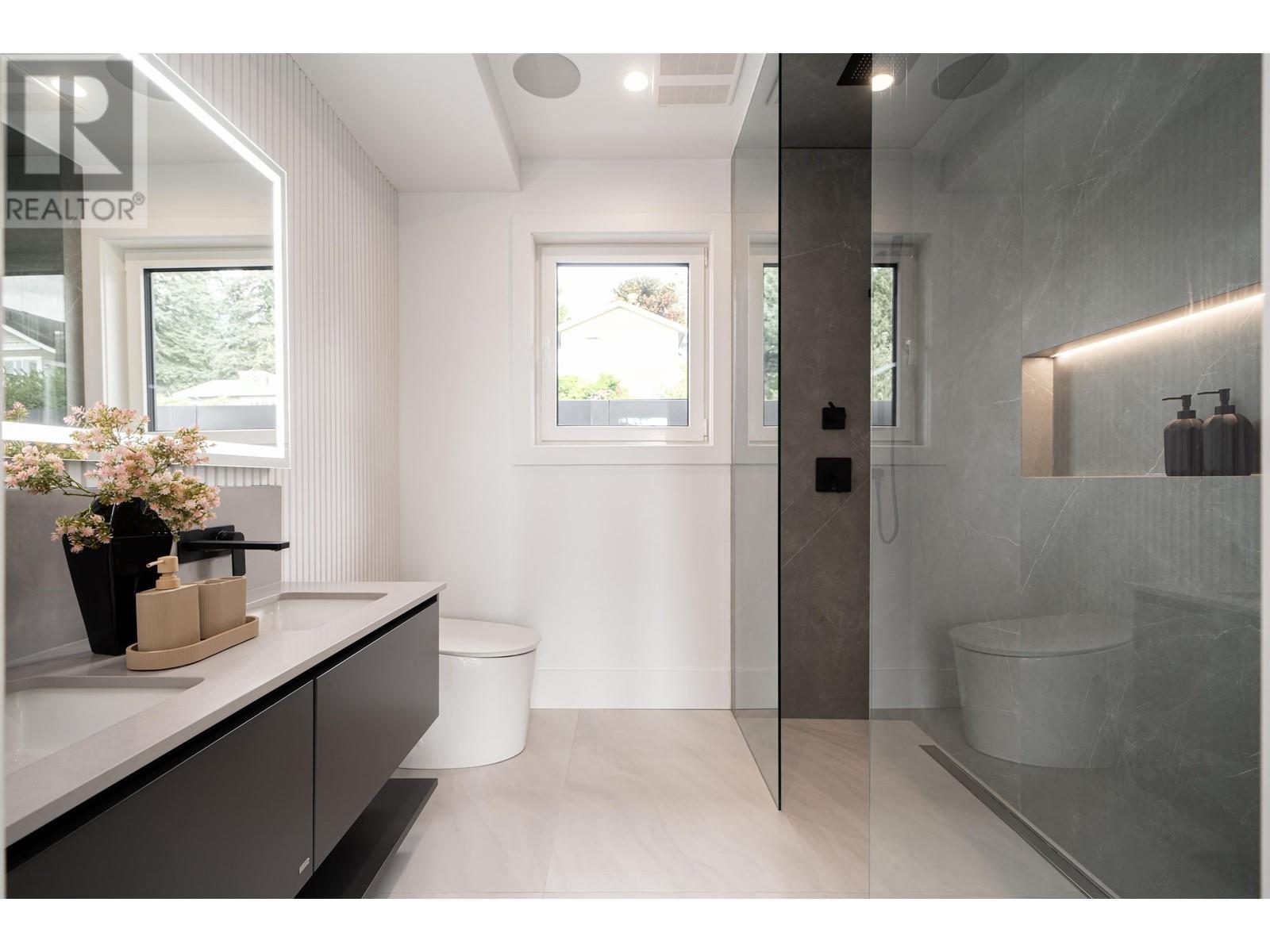 1029 Esplanade Avenue, West Vancouver, British Columbia  V7T 1G2 - Photo 27 - R2985291