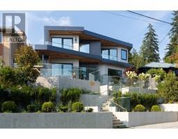 1029 Esplanade Avenue, West Vancouver, Ca