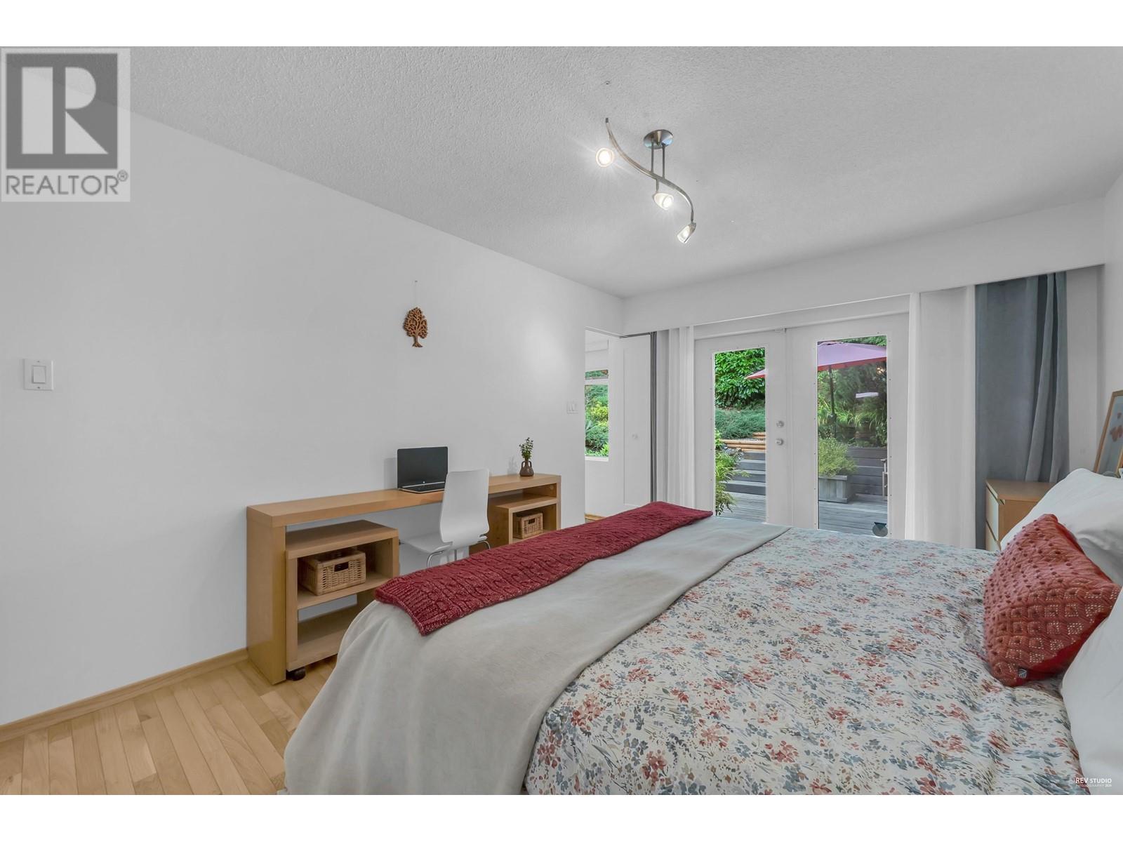 540 Craigmohr Drive, West Vancouver, British Columbia  V7S 1W6 - Photo 24 - R2985295