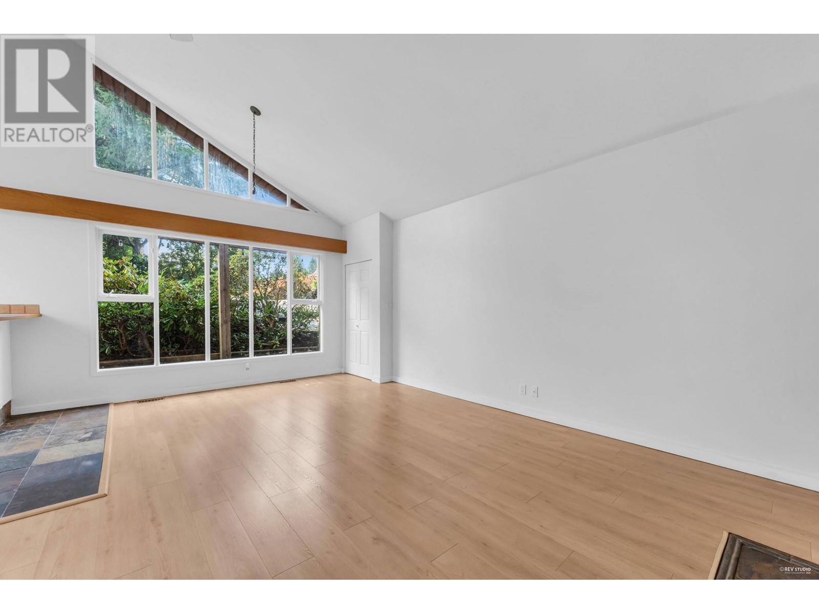 568 St. Andrews Place, West Vancouver, British Columbia  V7S 1V8 - Photo 15 - R2985304