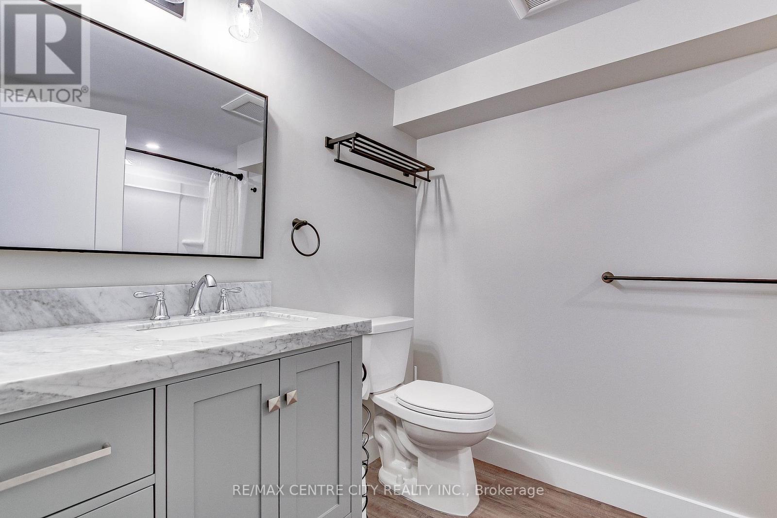Lower - 329 Smith Street, Central Elgin, Ontario  N5L 1C6 - Photo 11 - X12056355