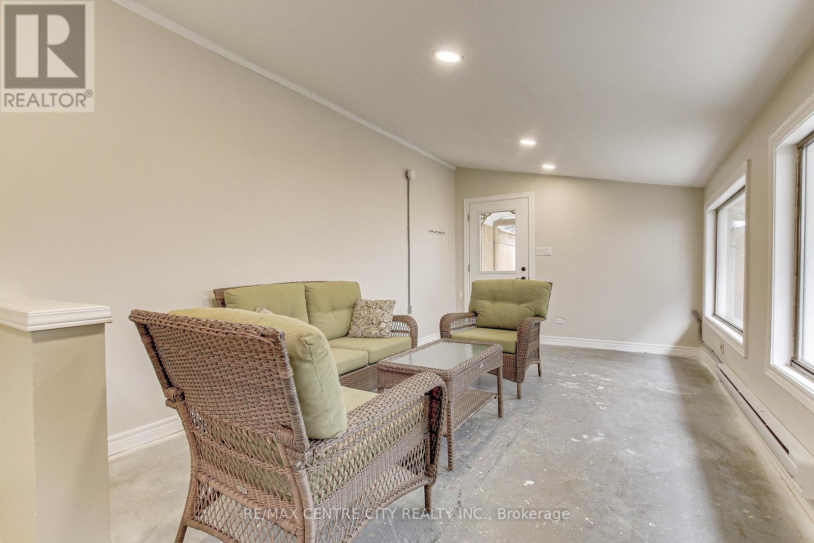Lower - 329 Smith Street, Central Elgin, Ontario  N5L 1C6 - Photo 13 - X12056355