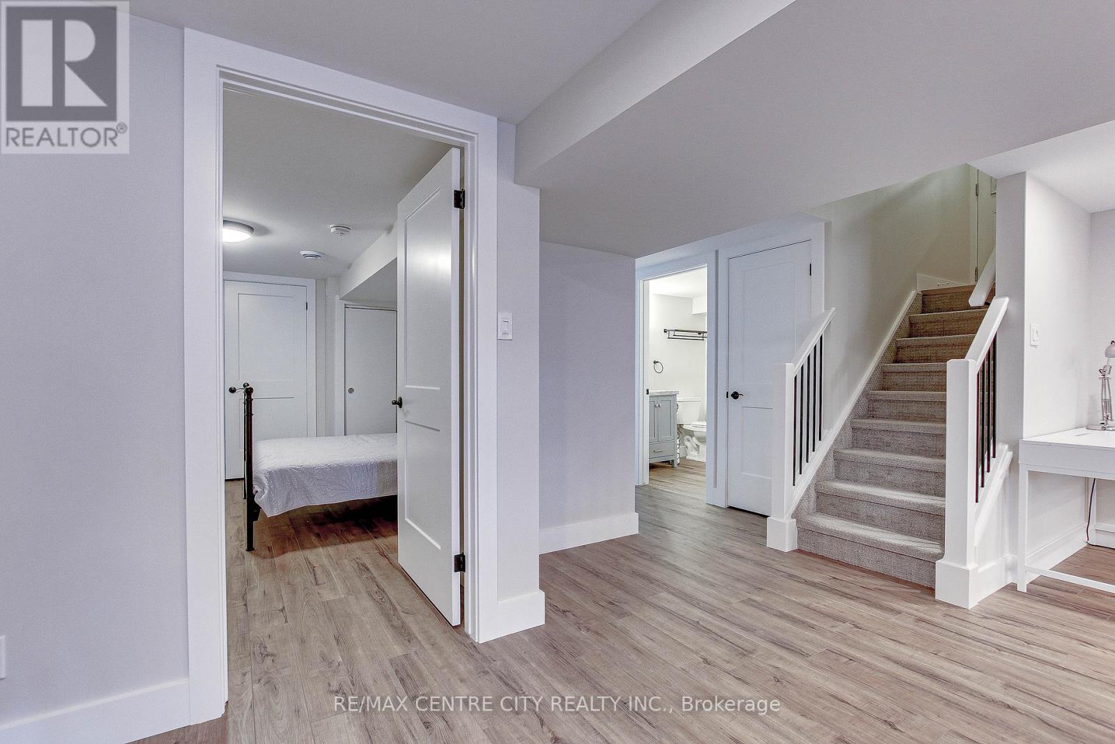 Lower - 329 Smith Street, Central Elgin, Ontario  N5L 1C6 - Photo 2 - X12056355