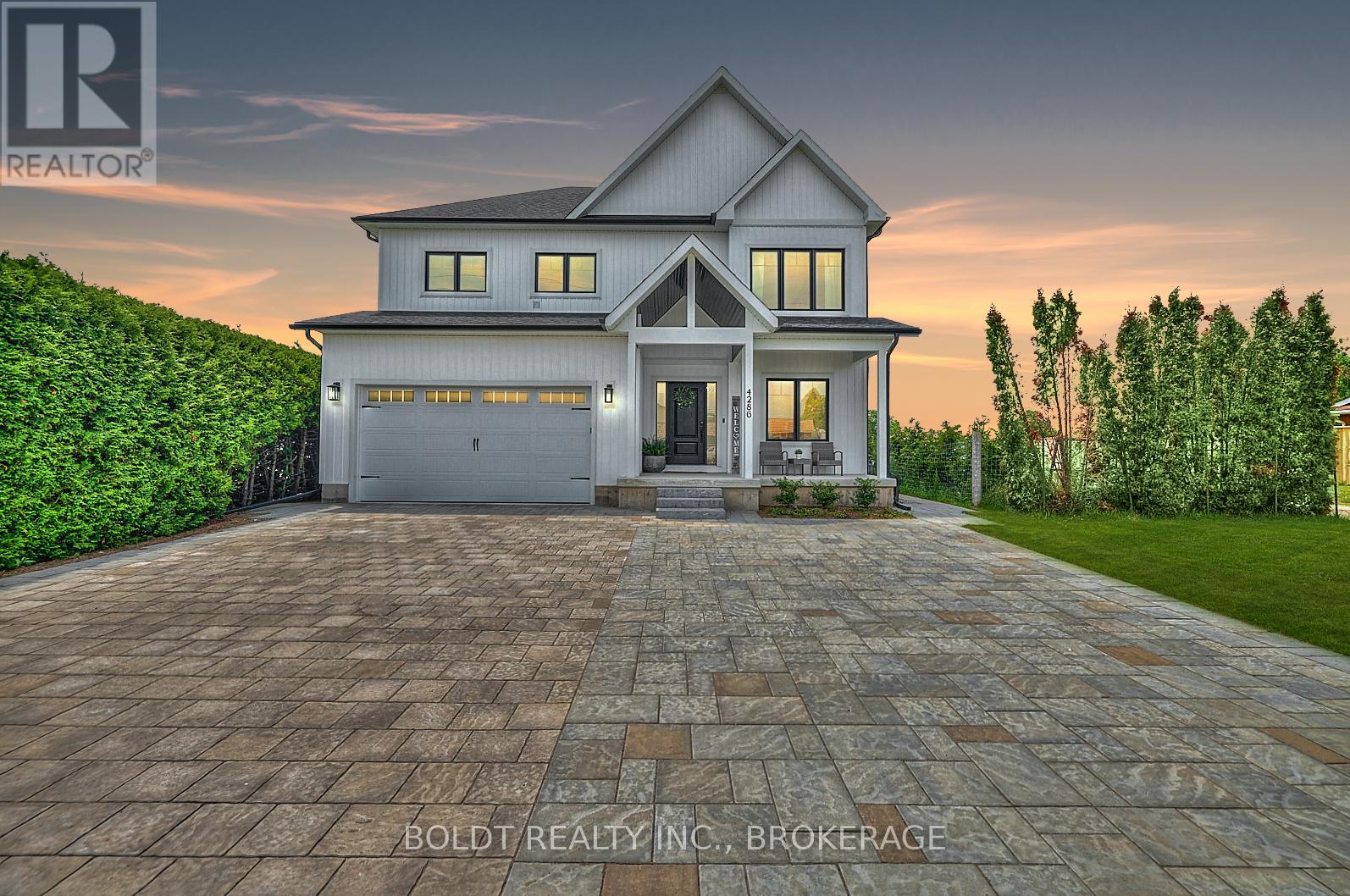 Property at 4286 VICTORIA AVENUE image 1