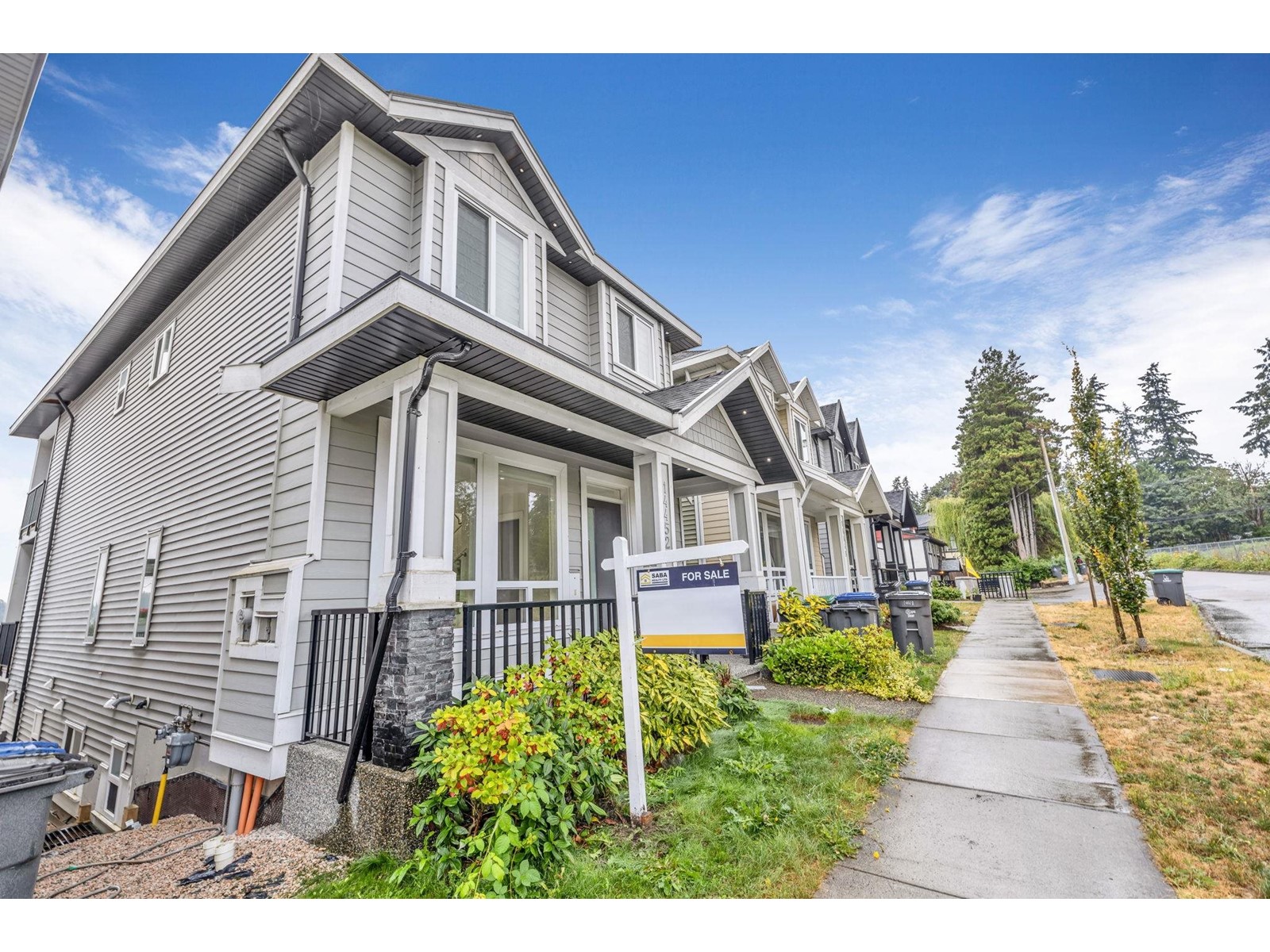 Property at 14452 68A AVENUE image 3