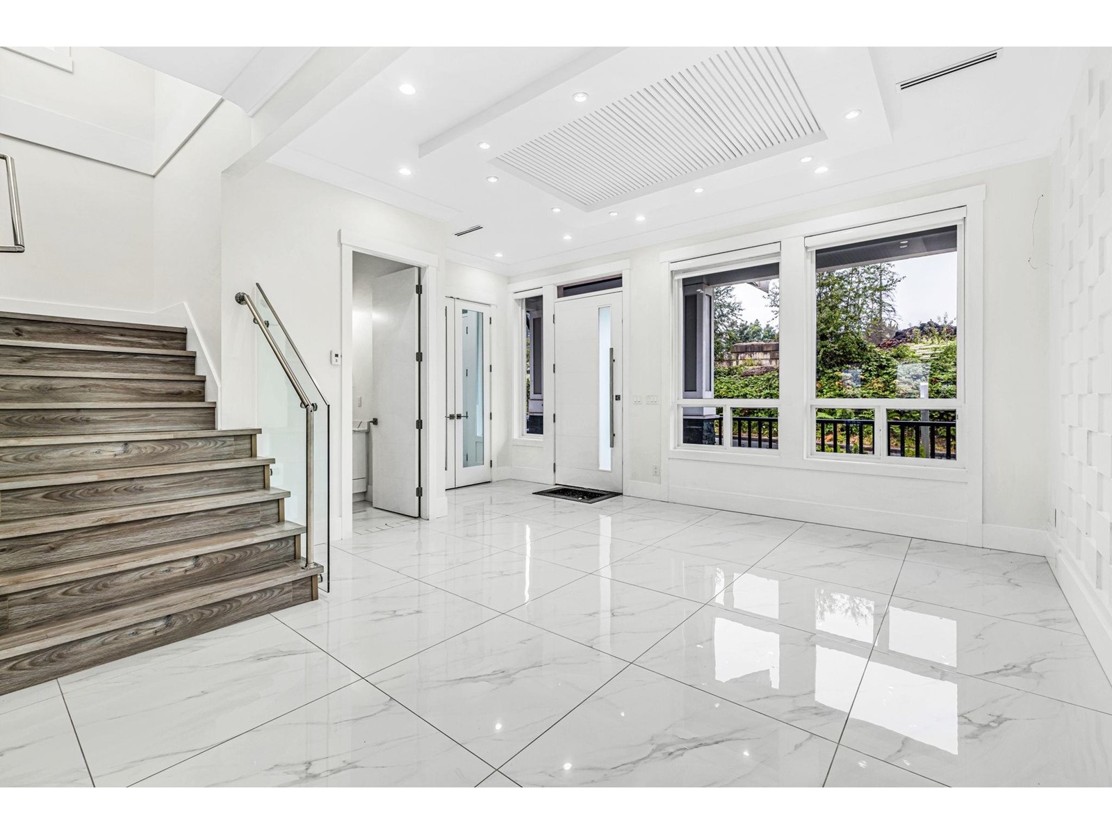 Property at 14452 68A AVENUE image 1