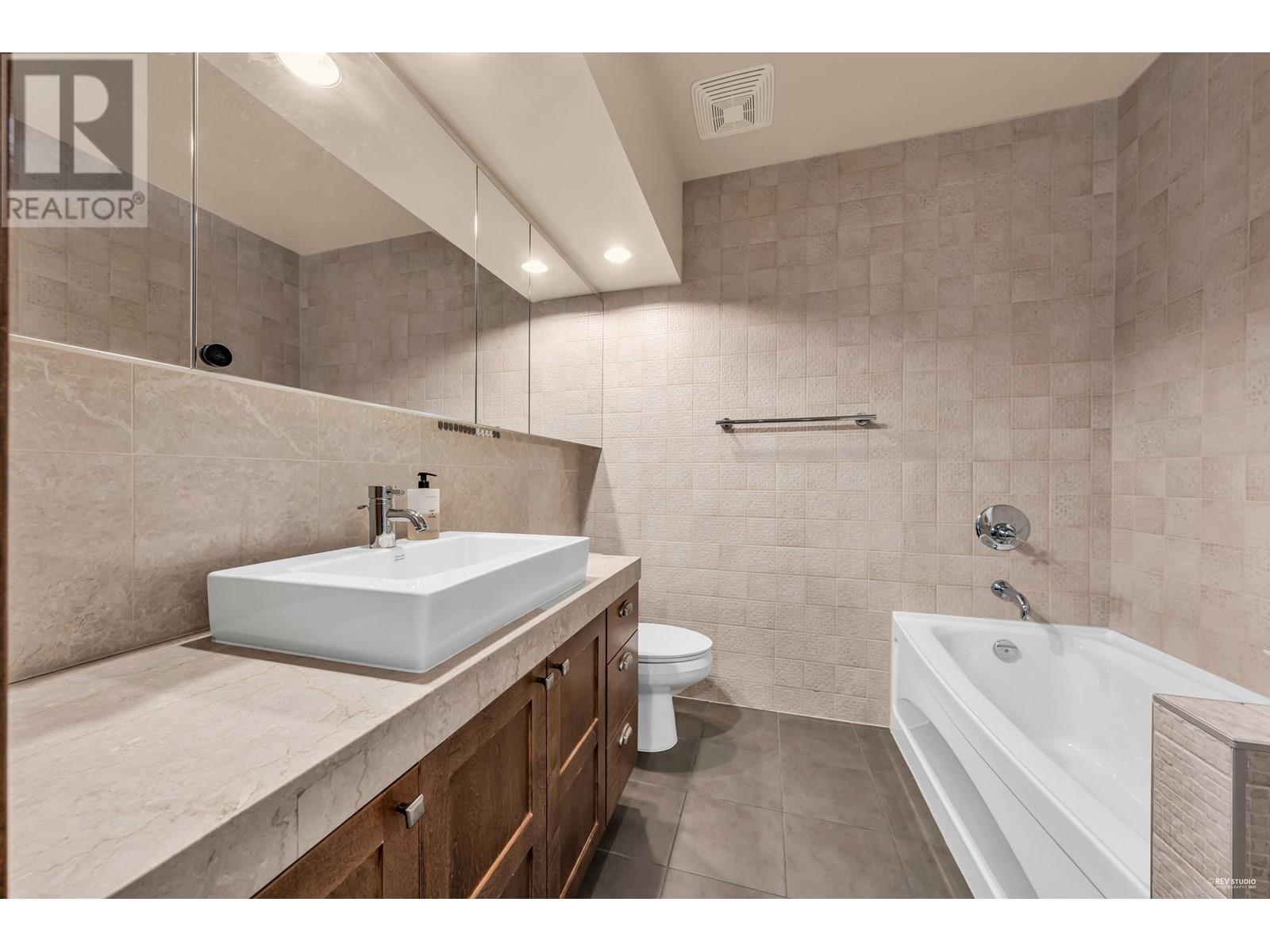 608 1333 W Georgia Street, Vancouver, British Columbia  V6E 4V3 - Photo 18 - R2967978