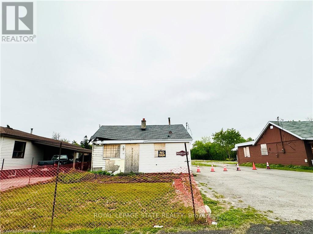 148 Green Road, Hamilton (Stoney Creek), Ontario  L8G 3X1 - Photo 4 - X12057575
