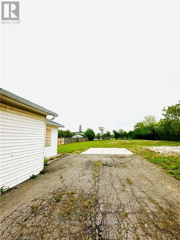 148 Green Road, Hamilton (Stoney Creek), Ontario  L8G 3X1 - Photo 5 - X12057575
