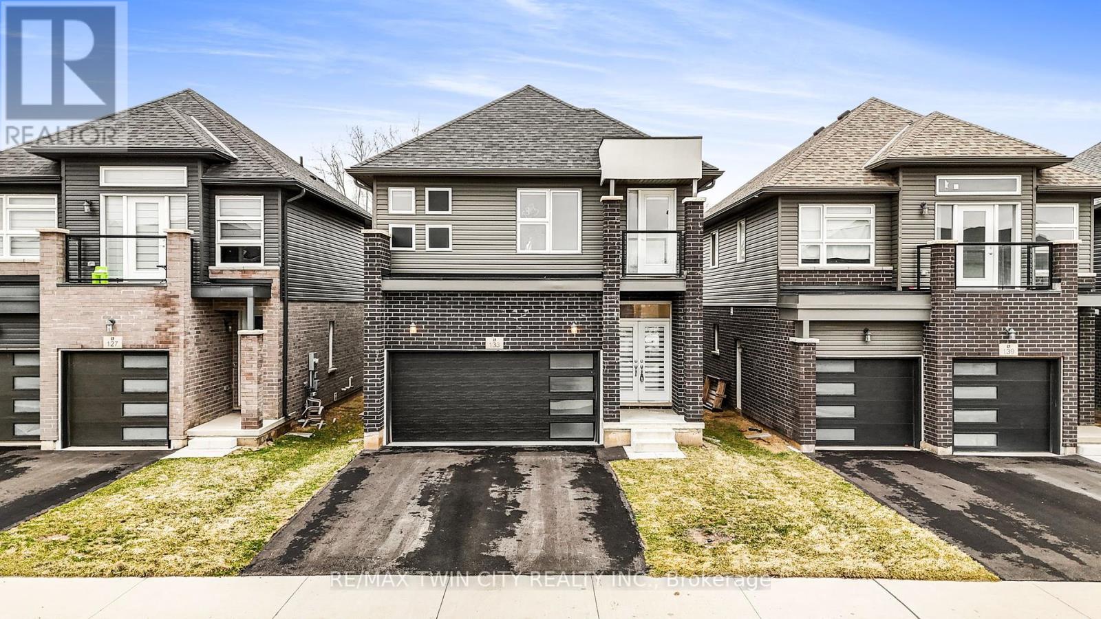 Property at 133 CAROLINE STREET image 1