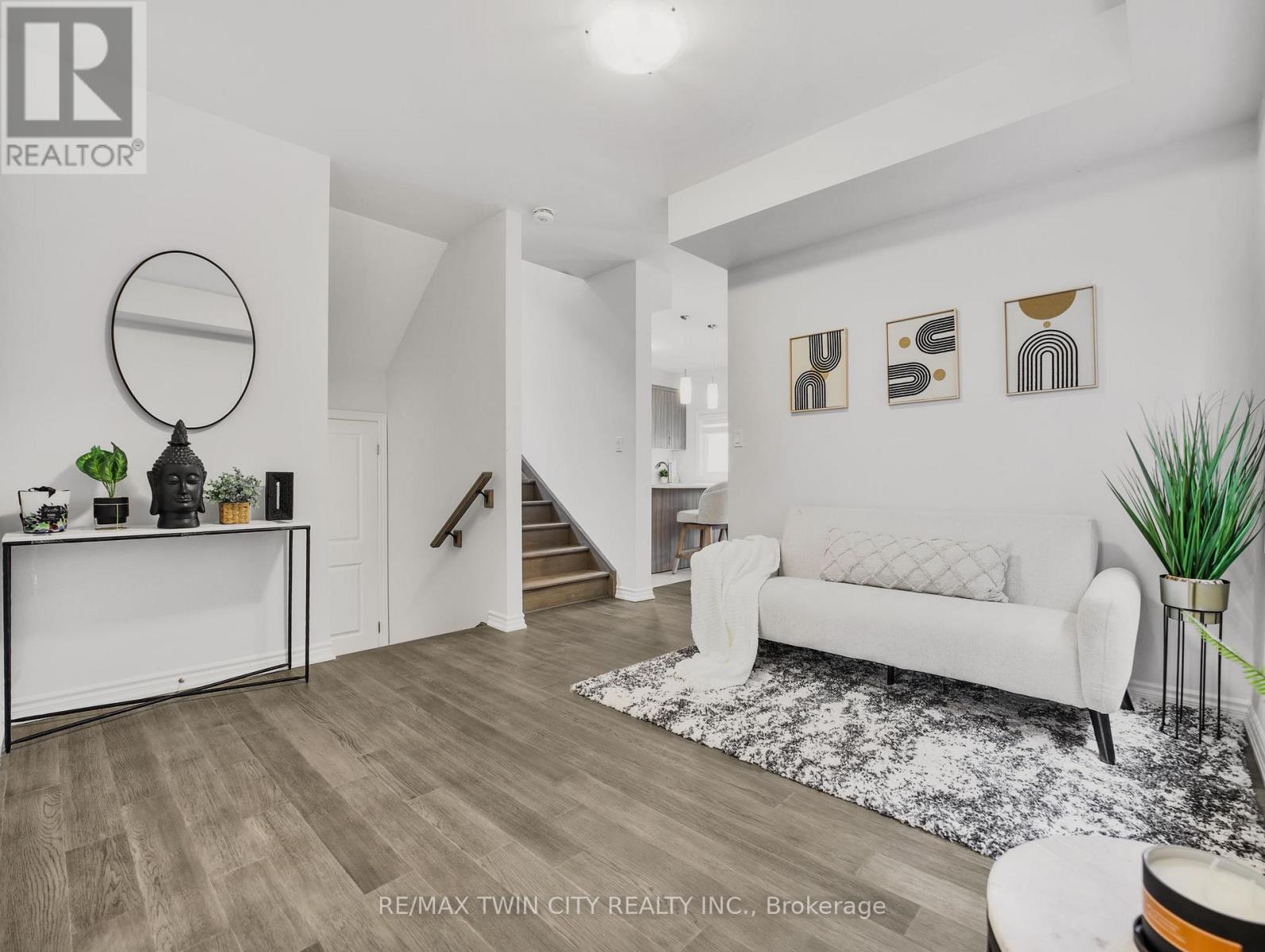 Property at 133 CAROLINE STREET image 5