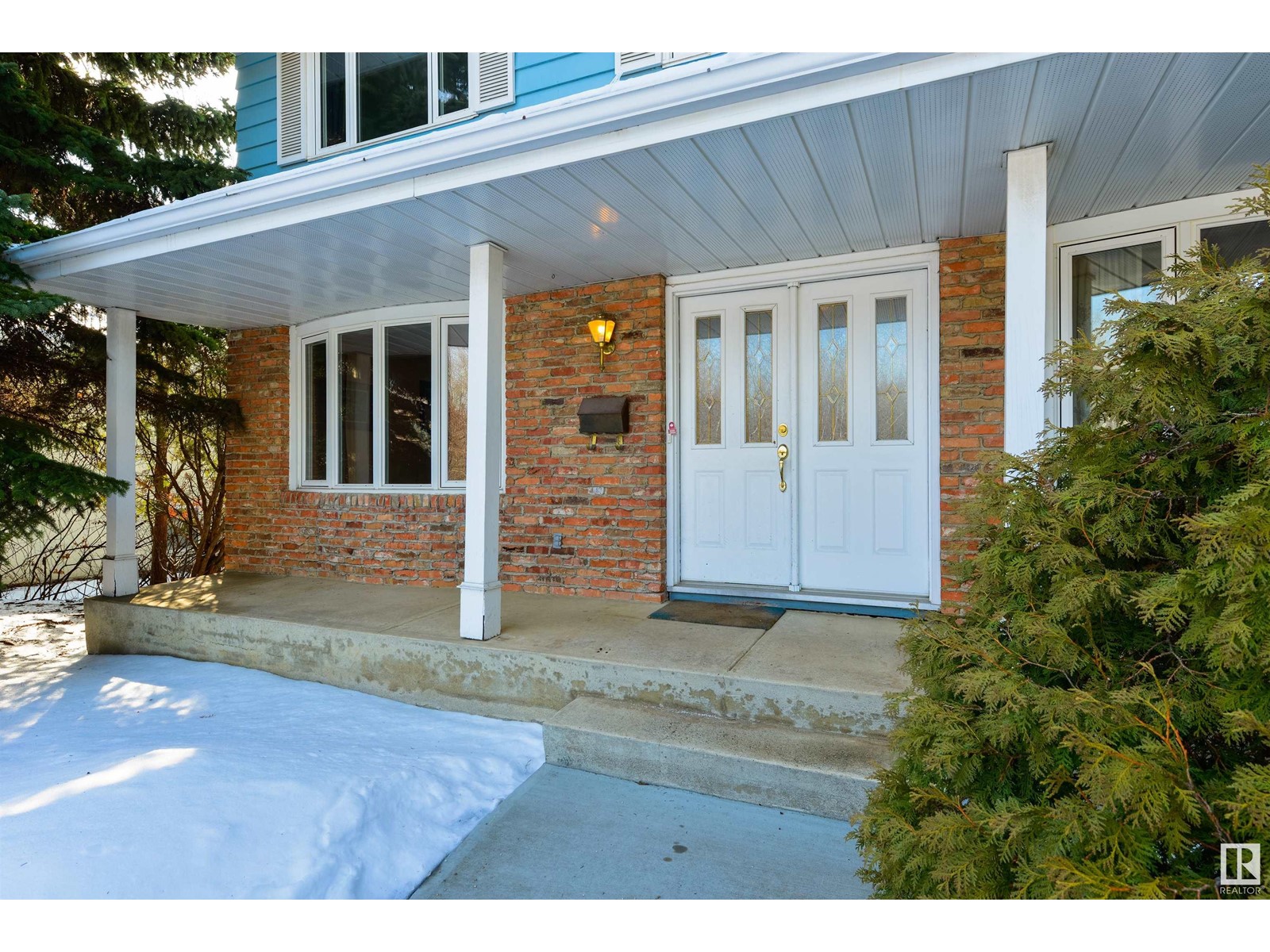 Property at 14011 53 AV NW image 4