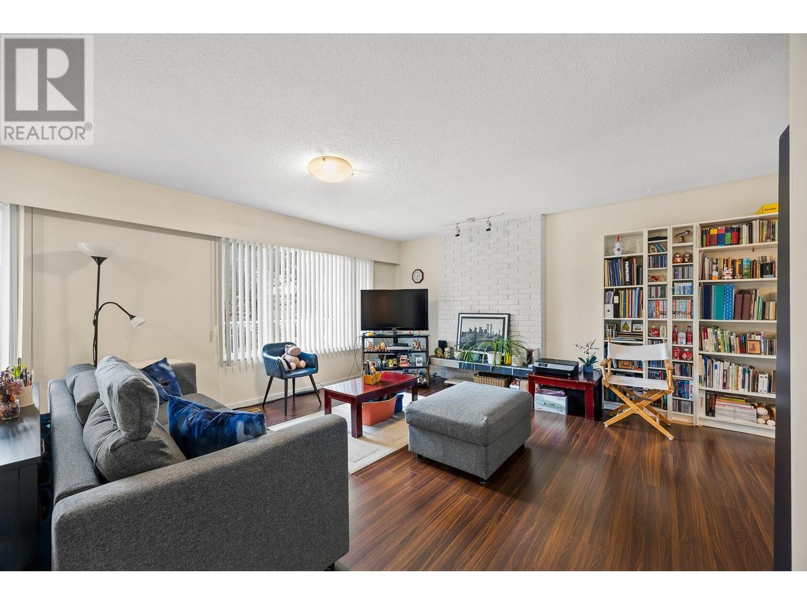 3820 Springthorne Crescent, Richmond, British Columbia  V7E 1Z7 - Photo 3 - R2985274