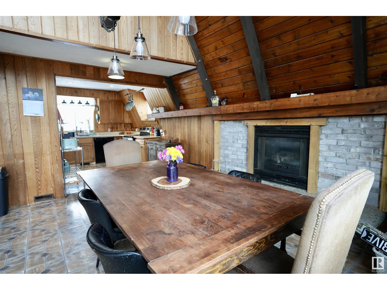 Property at 442 57201 RR 102 image 2