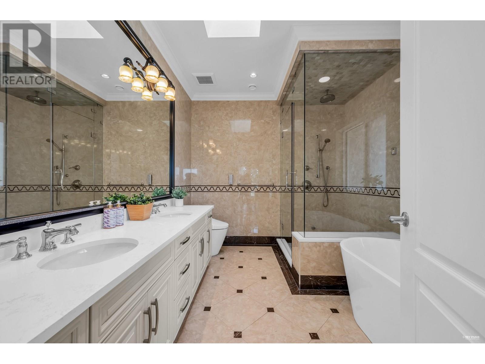 6680 Winch Street, Burnaby, British Columbia  V5B 2L6 - Photo 20 - R2985288