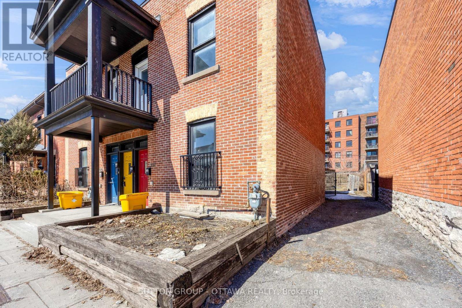 Property at 335-337 ST PATRICK STREET image 2