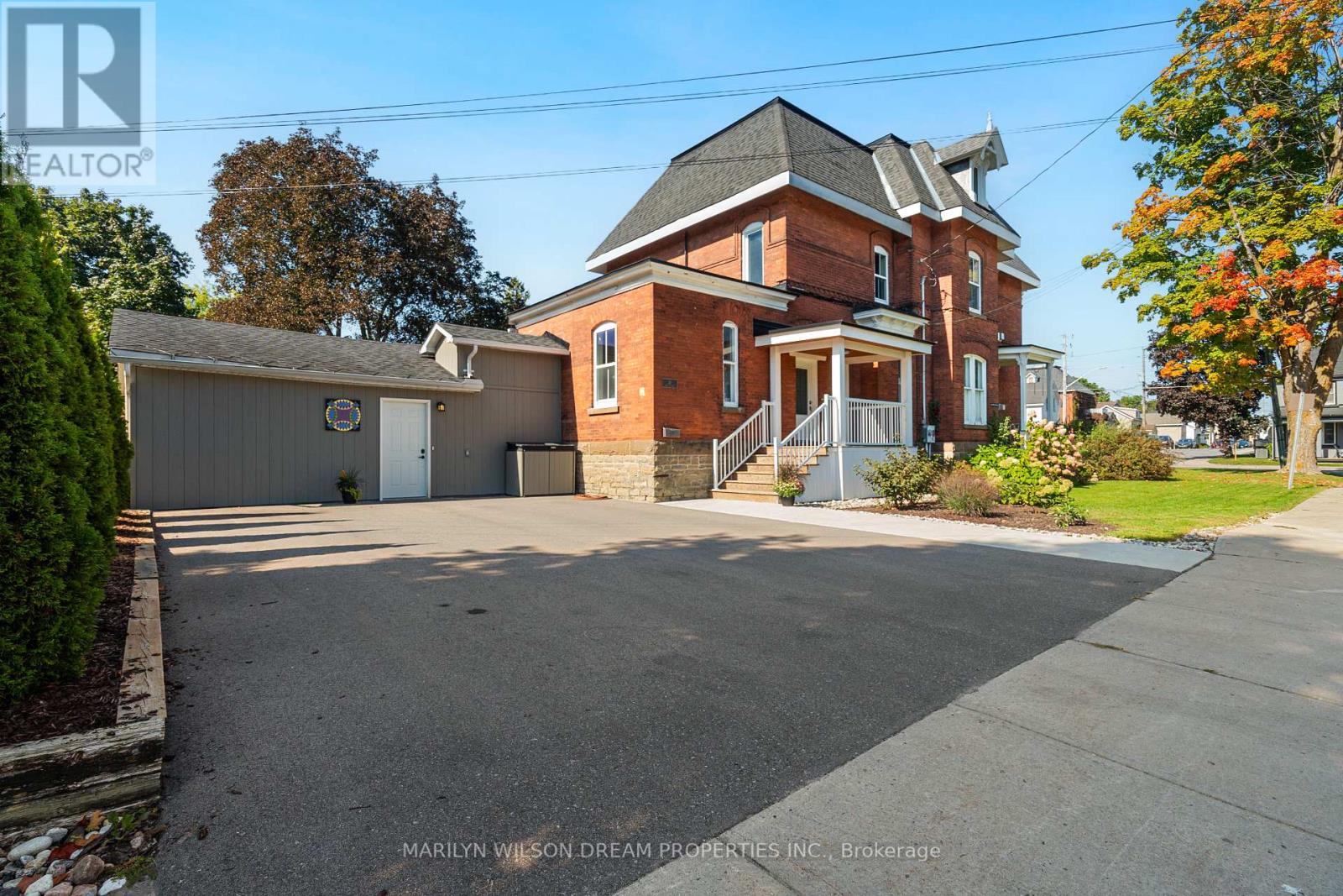 24 Lake Avenue W, Carleton Place, Ontario  K7C 1L4 - Photo 39 - X12057412