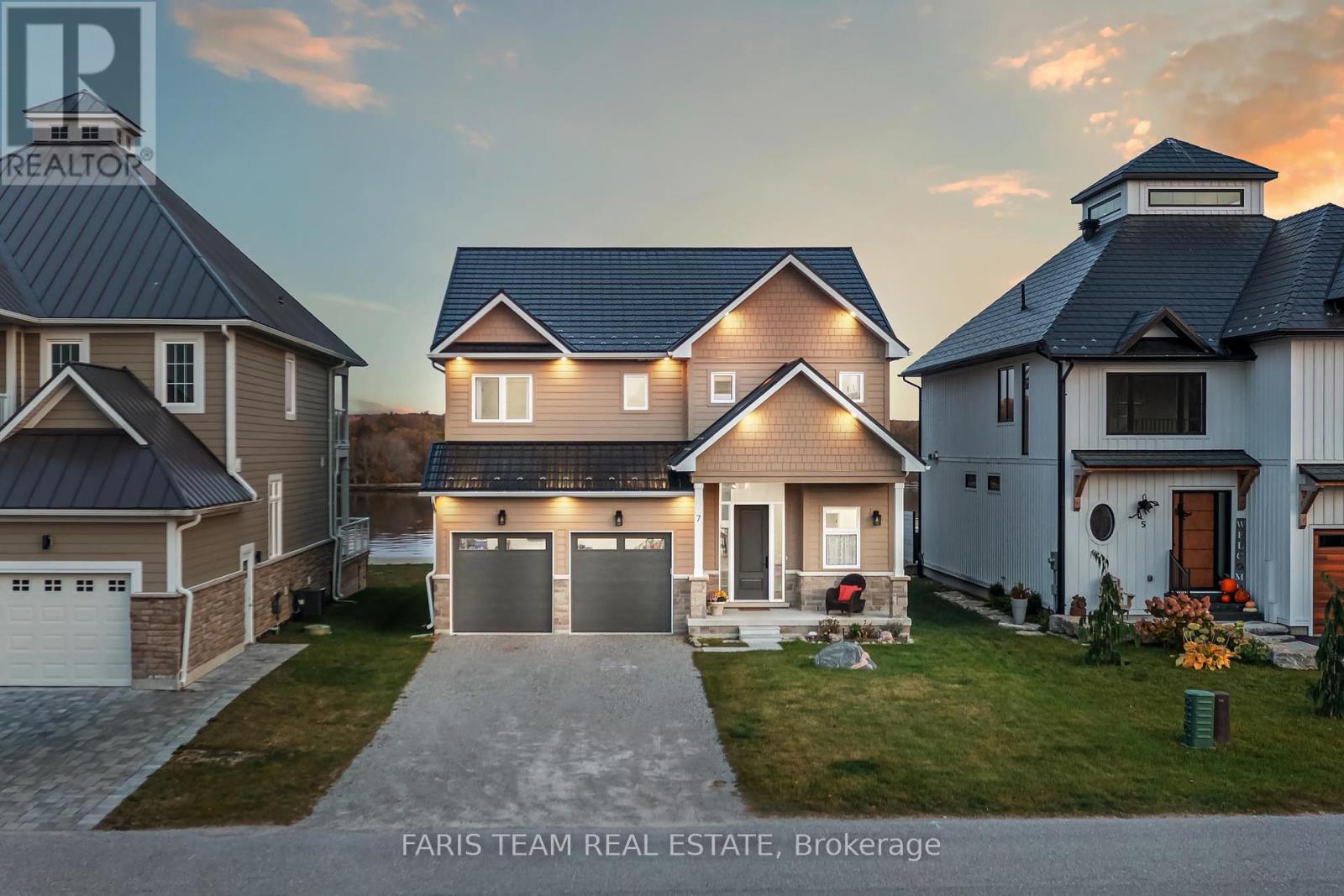 7 Dock Lane, Tay, Ontario  L0K 1R0 - Photo 1 - S12012286