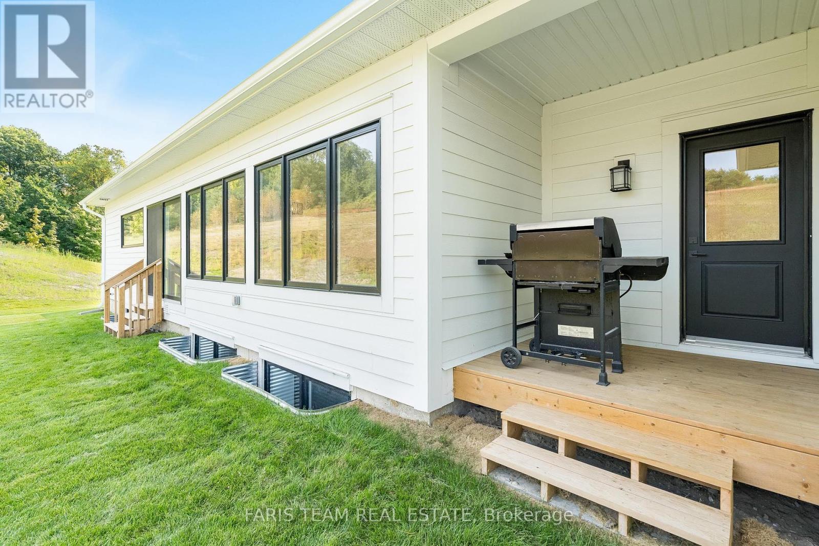 17 Clydesdale Court, Oro-Medonte, Ontario  L0K 1E0 - Photo 24 - S12023072