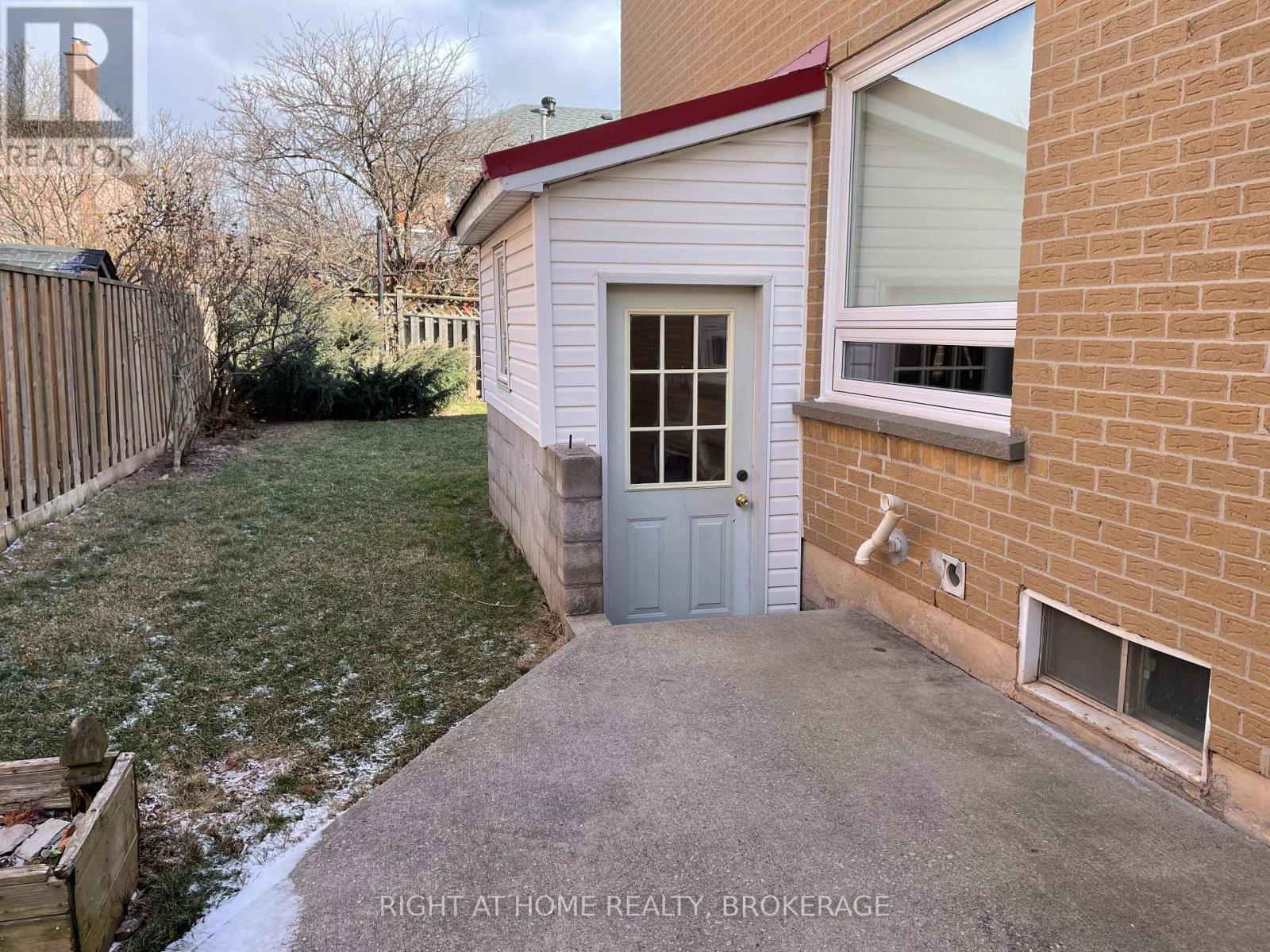 Basement - 281 Mississaga Street, Oakville, Ontario  L6L 6J8 - Photo 1 - W12057638