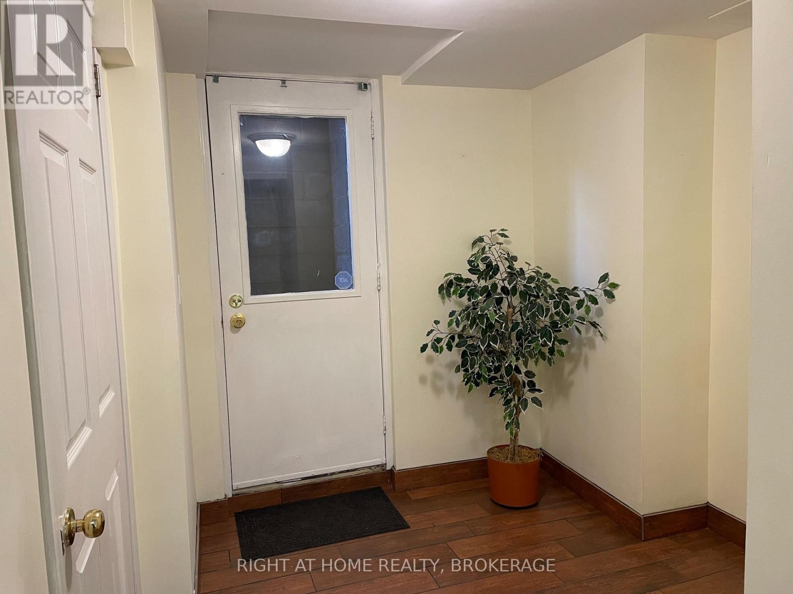 Basement - 281 Mississaga Street, Oakville, Ontario  L6L 6J8 - Photo 2 - W12057638