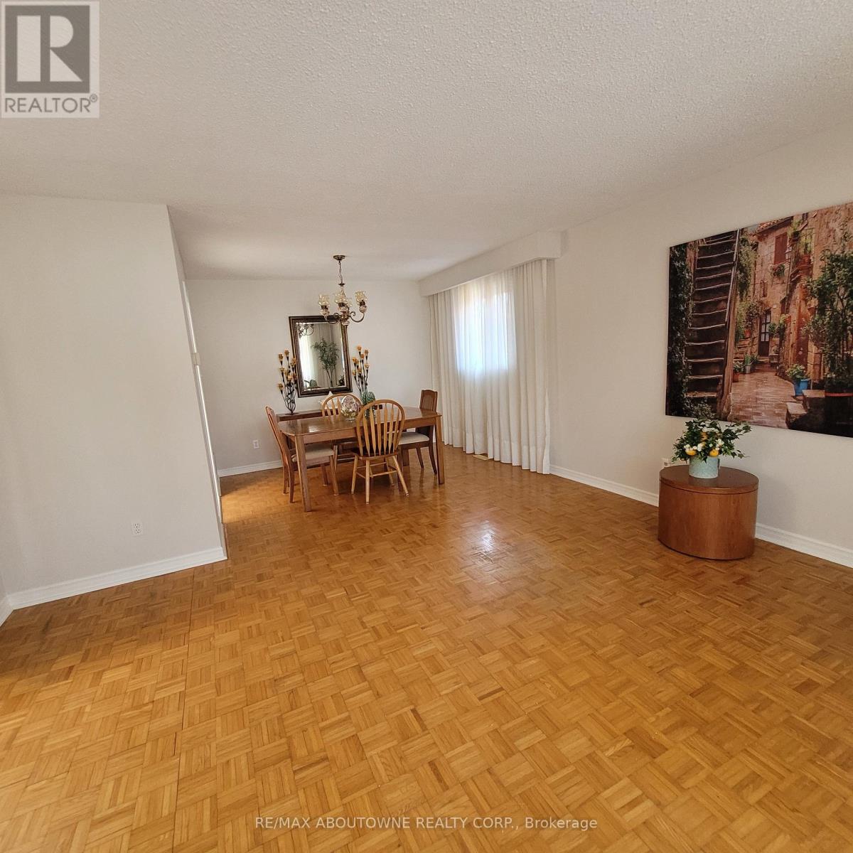 91 Curtis Road, Brampton, Ontario  L6Y 2J6 - Photo 6 - W12057730