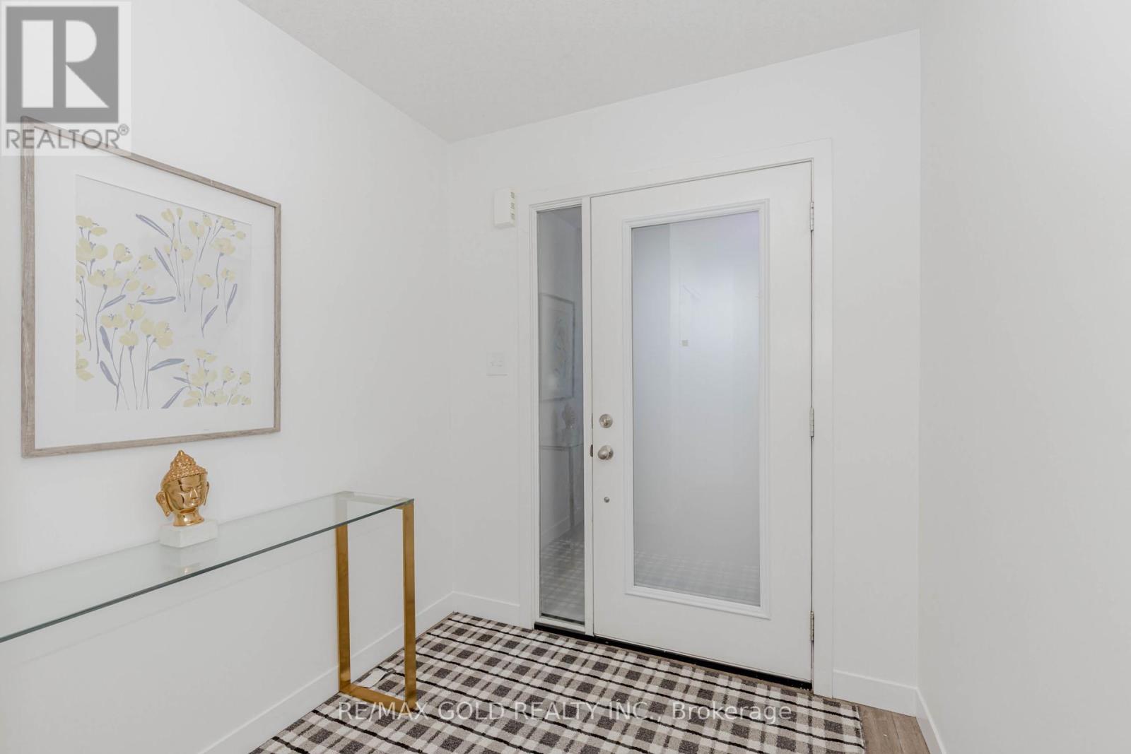 Property at 107 PONY WAY image 3
