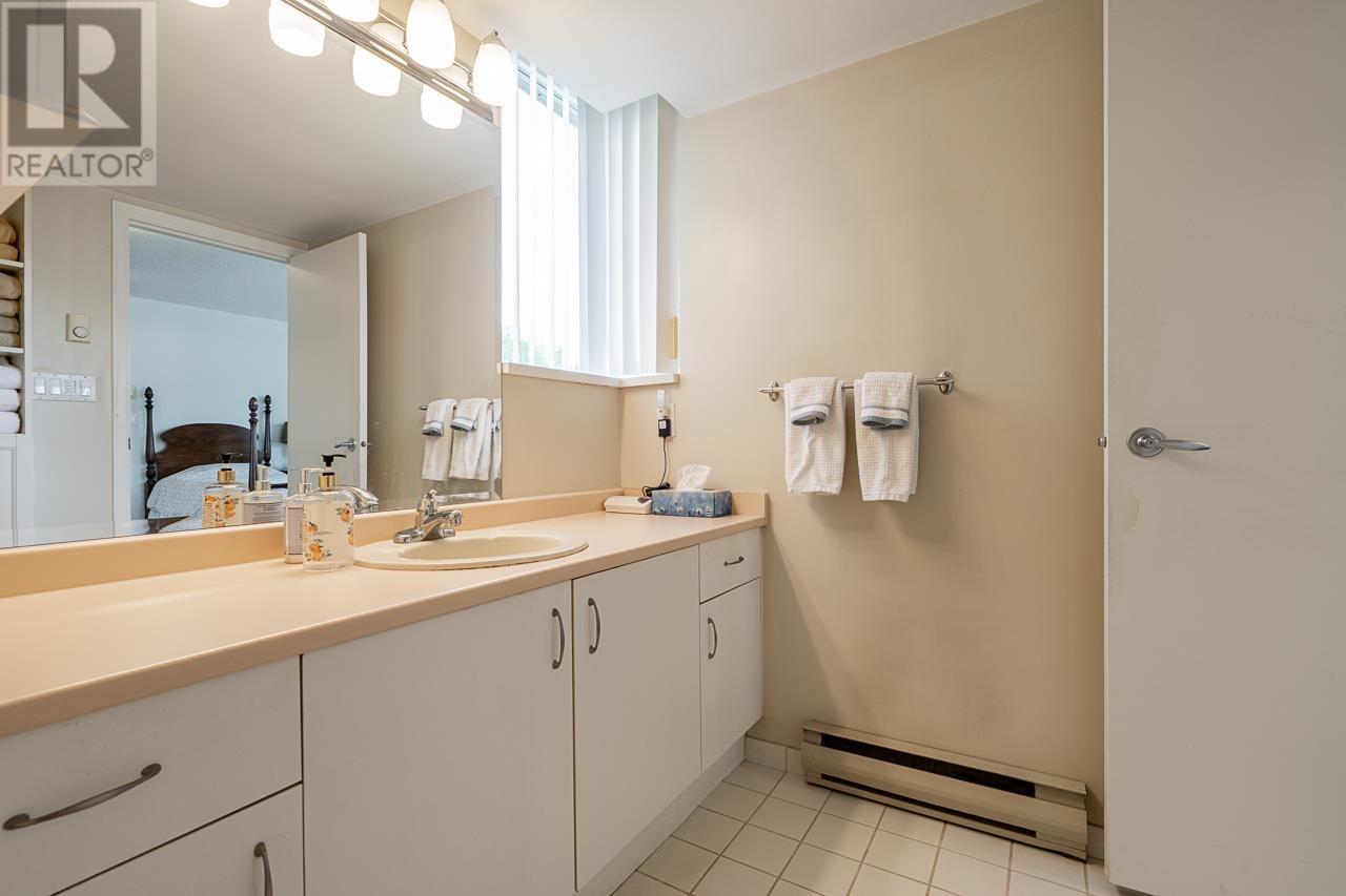 301 2203 Bellevue Avenue, West Vancouver, British Columbia  V7V 4V7 - Photo 24 - R2985317