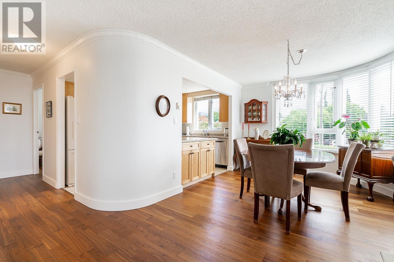 301 2203 Bellevue Avenue, West Vancouver, British Columbia  V7V 4V7 - Photo 6 - R2985317
