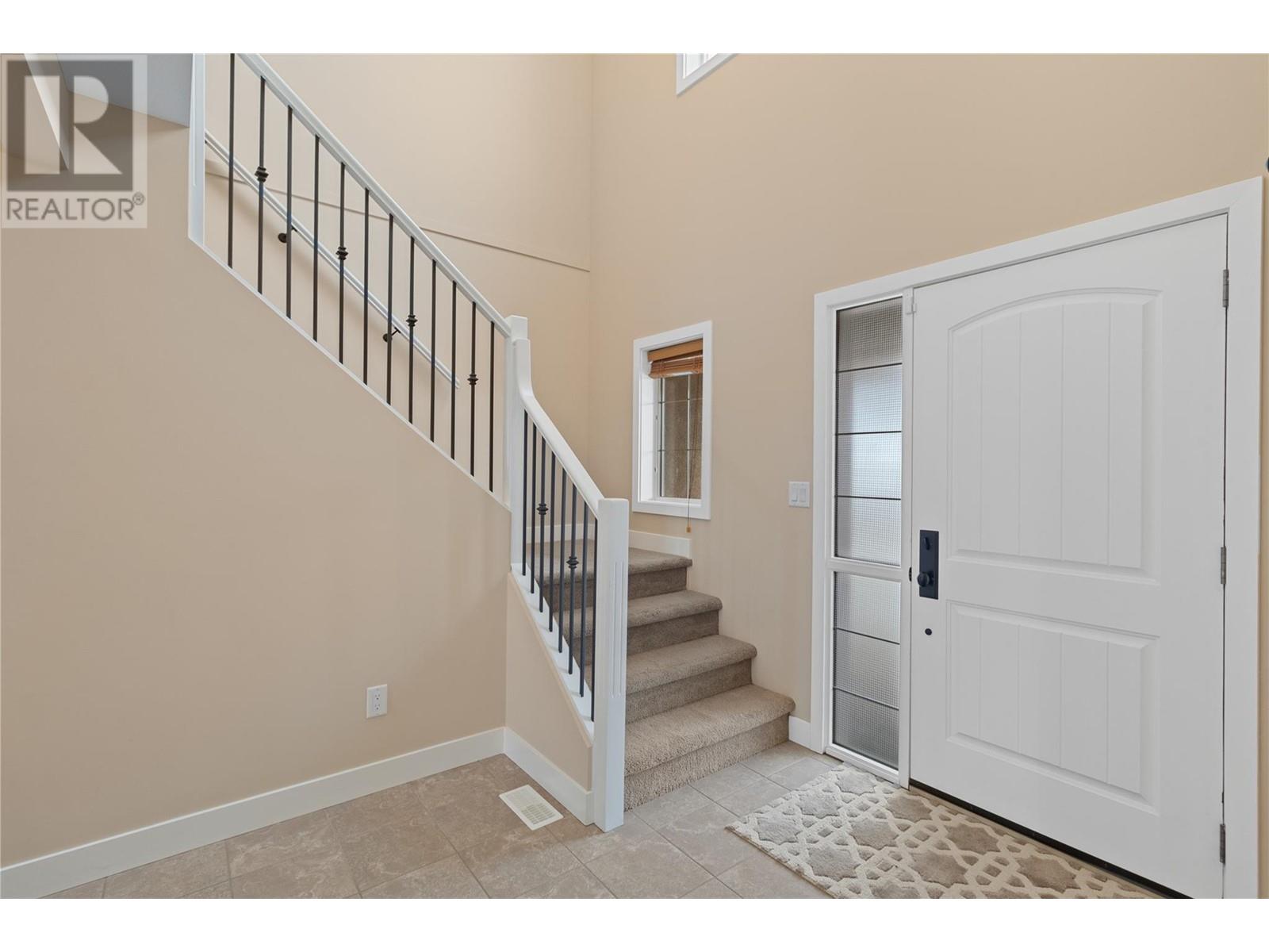 Property at 1036 Quails Roost Court image 4