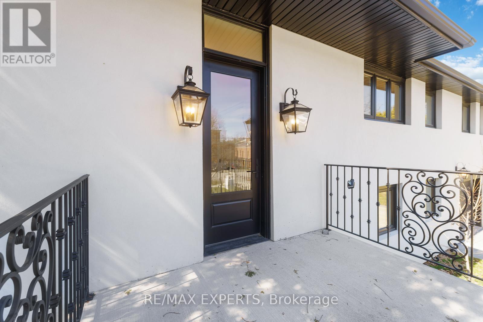 Property at 489 REGENT STREET image 3