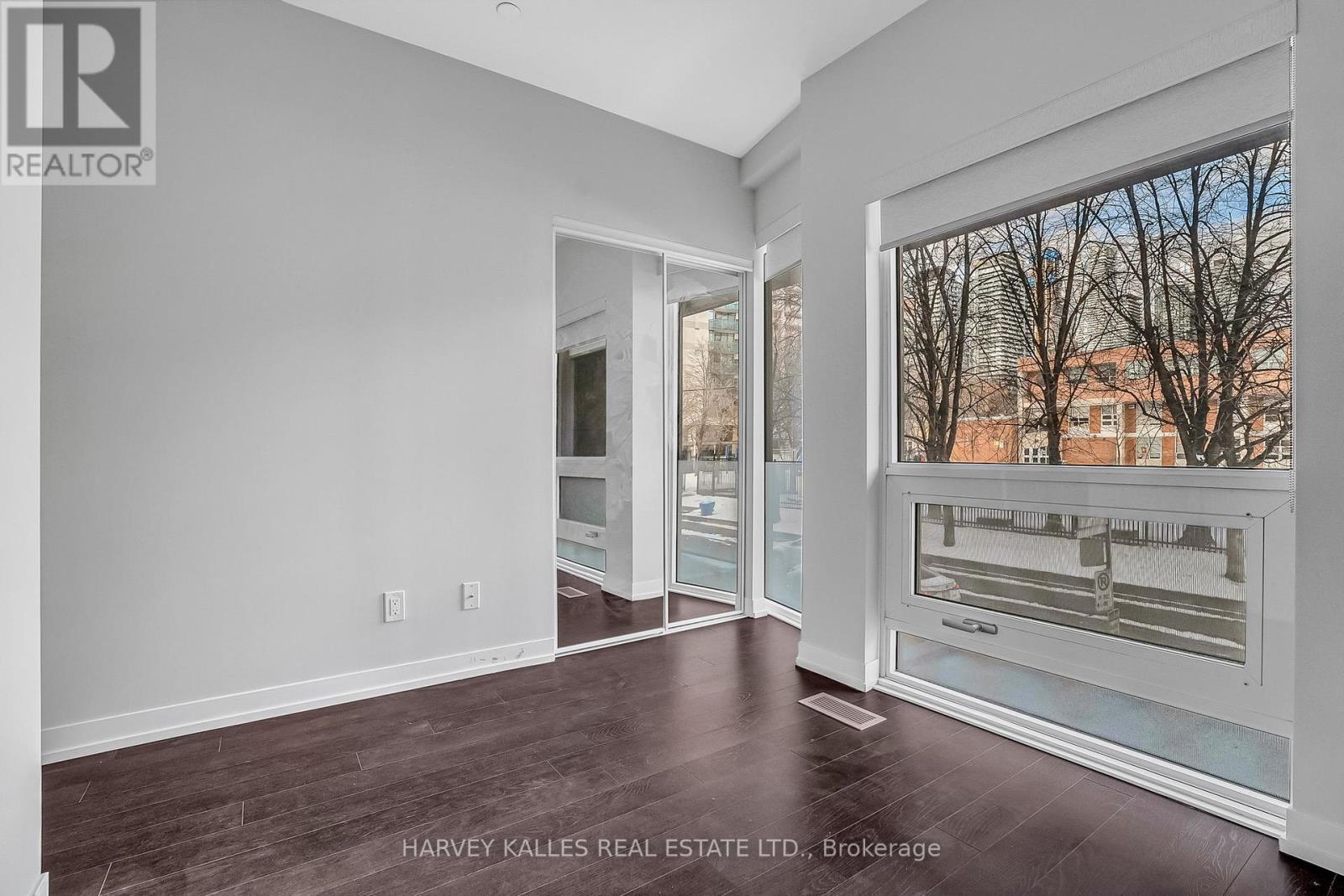 Th5 - 85 Wood Street, Toronto, Ontario  M4Y 0E8 - Photo 16 - C12057780
