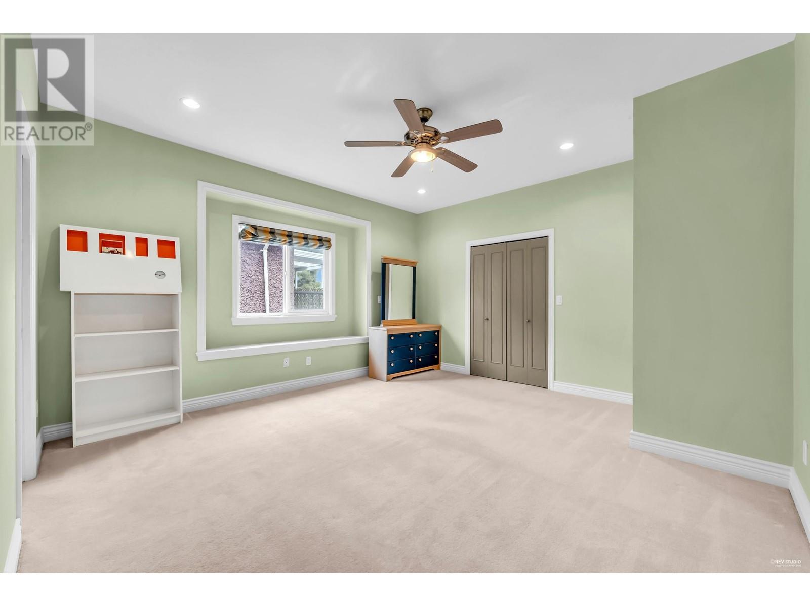 4306 Pinewood Crescent, Burnaby, British Columbia  V5G 2J8 - Photo 18 - R2984713