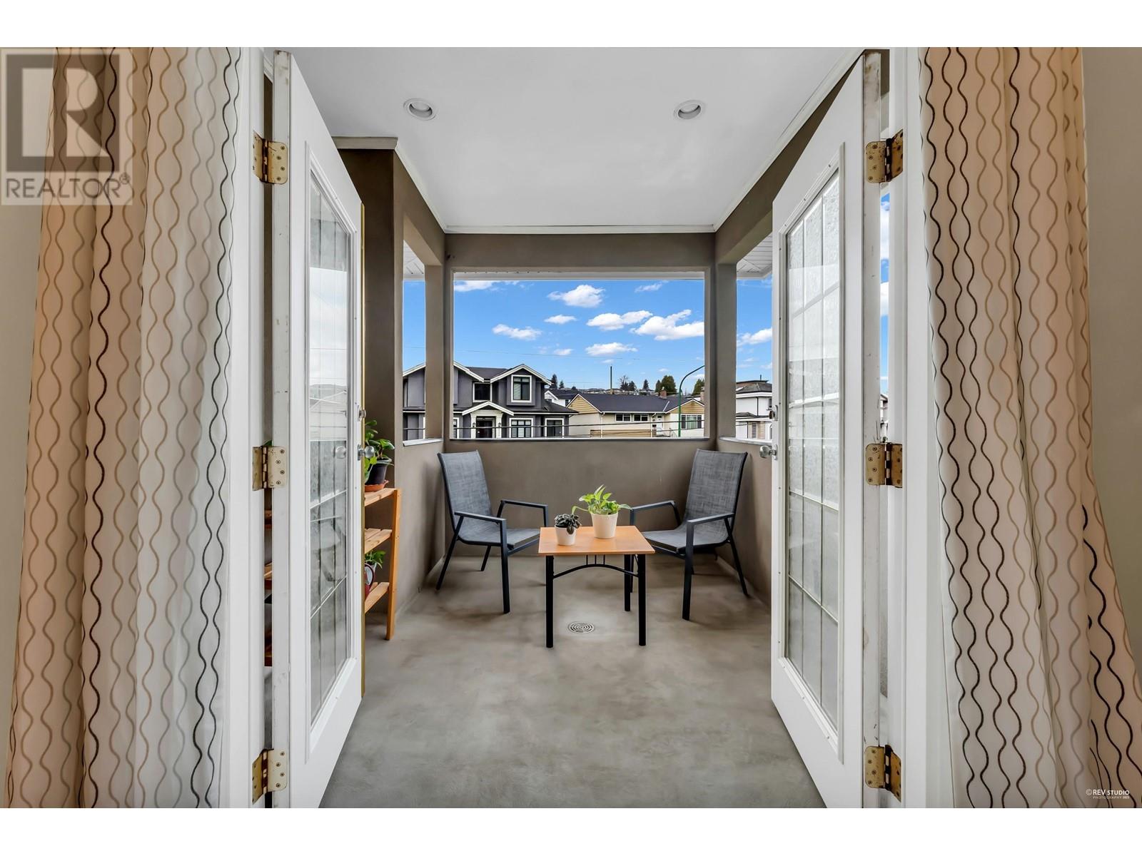 4306 Pinewood Crescent, Burnaby, British Columbia  V5G 2J8 - Photo 15 - R2984713
