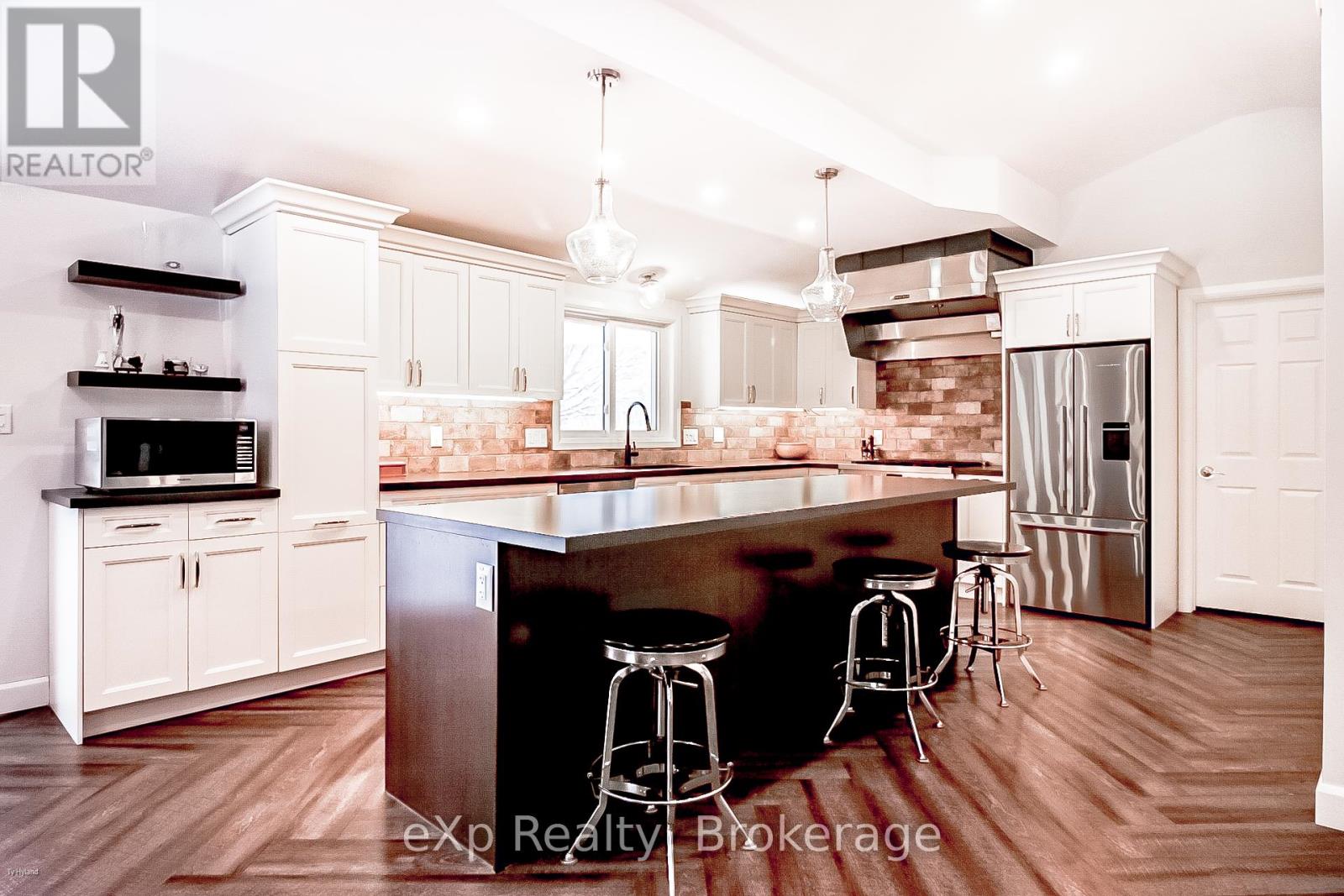 208 Pellisier Street, Grey Highlands, Ontario  N0C 1E0 - Photo 12 - X12055180