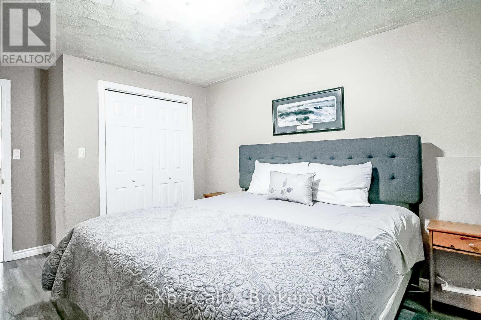 208 Pellisier Street, Grey Highlands, Ontario  N0C 1E0 - Photo 33 - X12055180